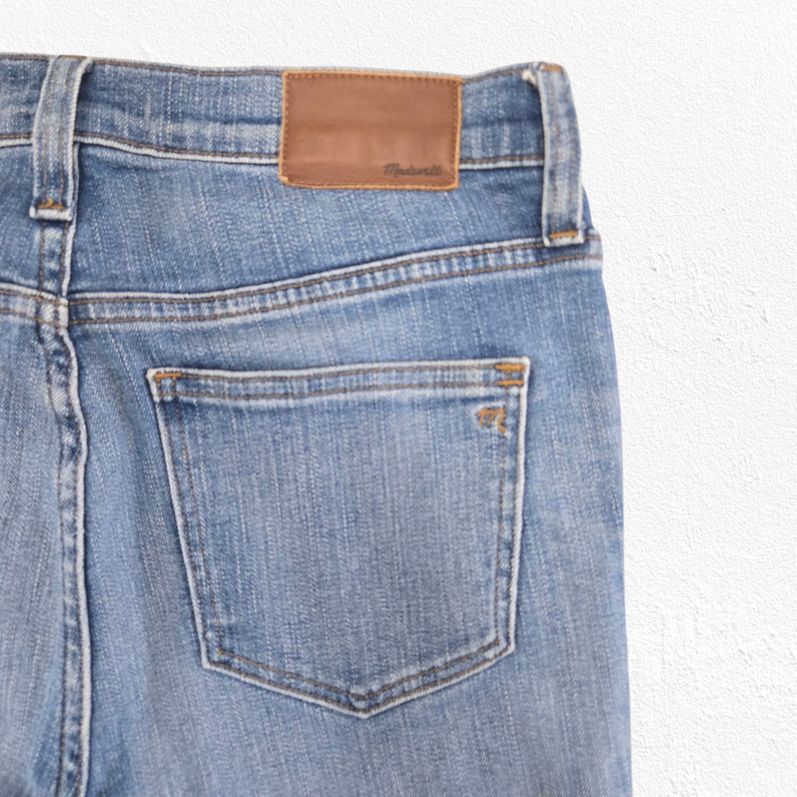 Madewell Madewell 9" High-Rise Light Distressed Skinny Jeans Size 27 Size 27" / US 4 / IT 40 - 12 Thumbnail