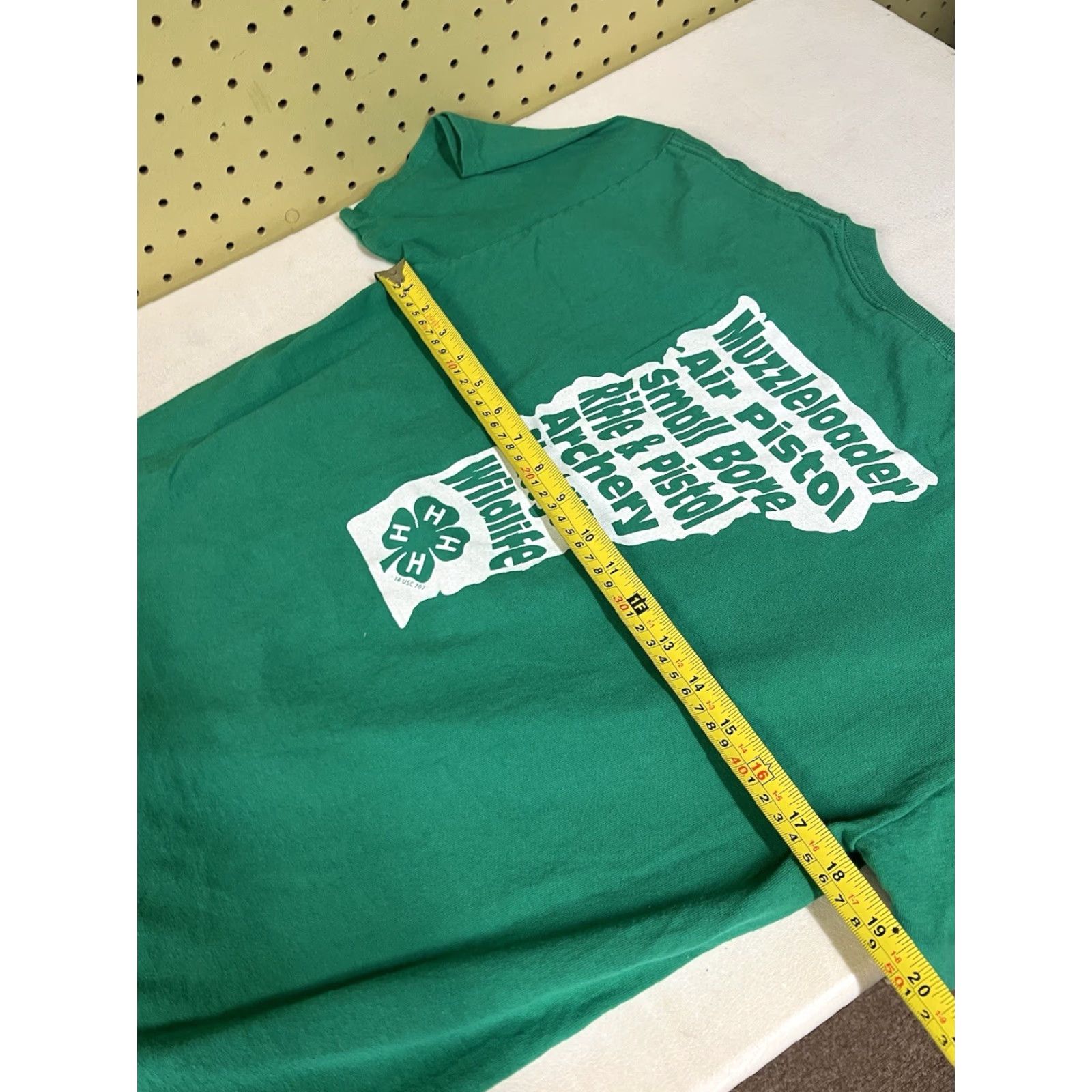 Gildan VINTAGE VTG Vermont 4H Shooting Sports Green Short Sleeve T-shirt Muzzleloader Rifle Mens M Green Cotton 4h Sports Size US M / EU 48-50 / 2 - 7 Thumbnail