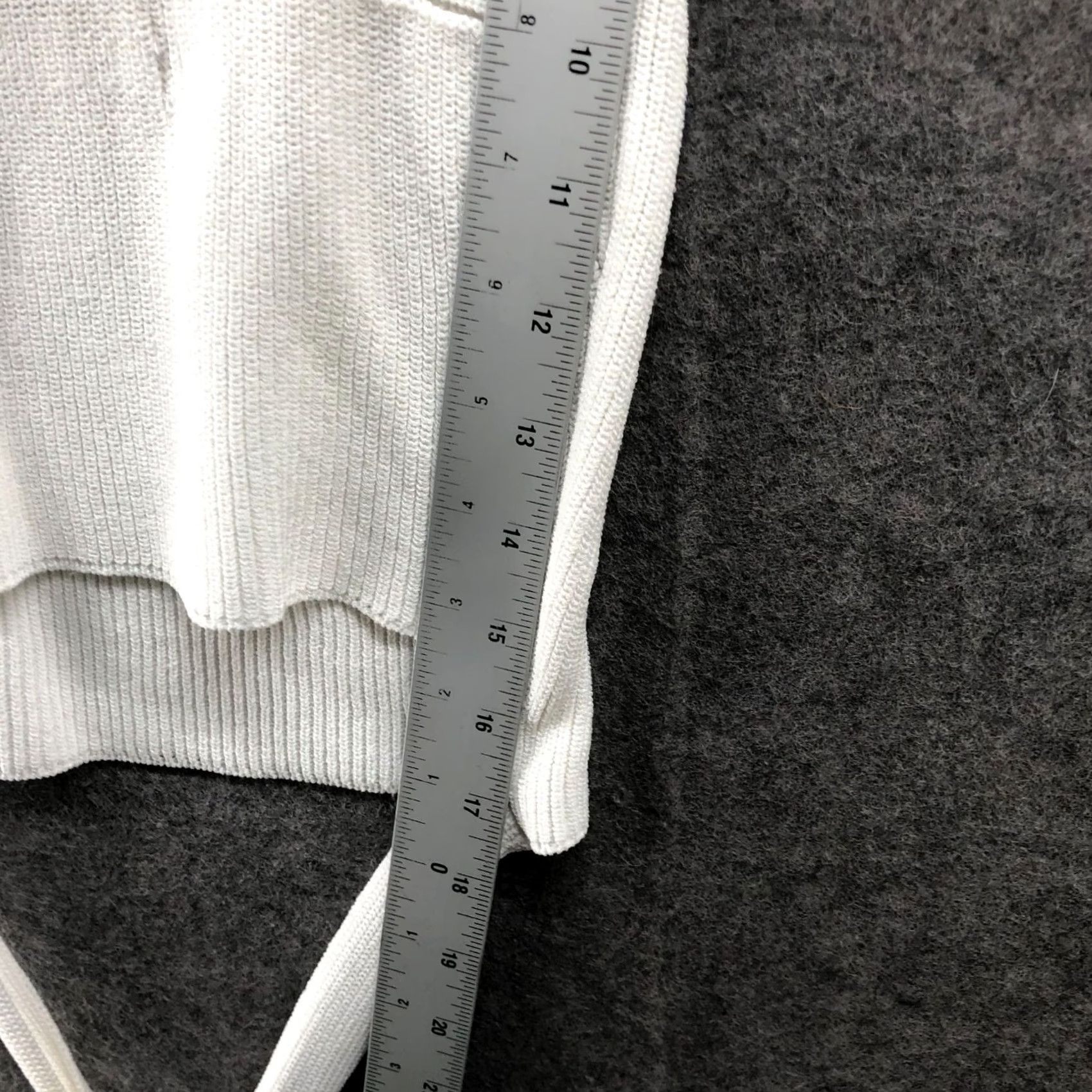 Urban Outfitters VINTAGE Urban Outfitters Knit Square Neck Tank Top Womens XS White Tie Around Waist Size XS / US 0-2 / IT 36-38 - 6 Thumbnail