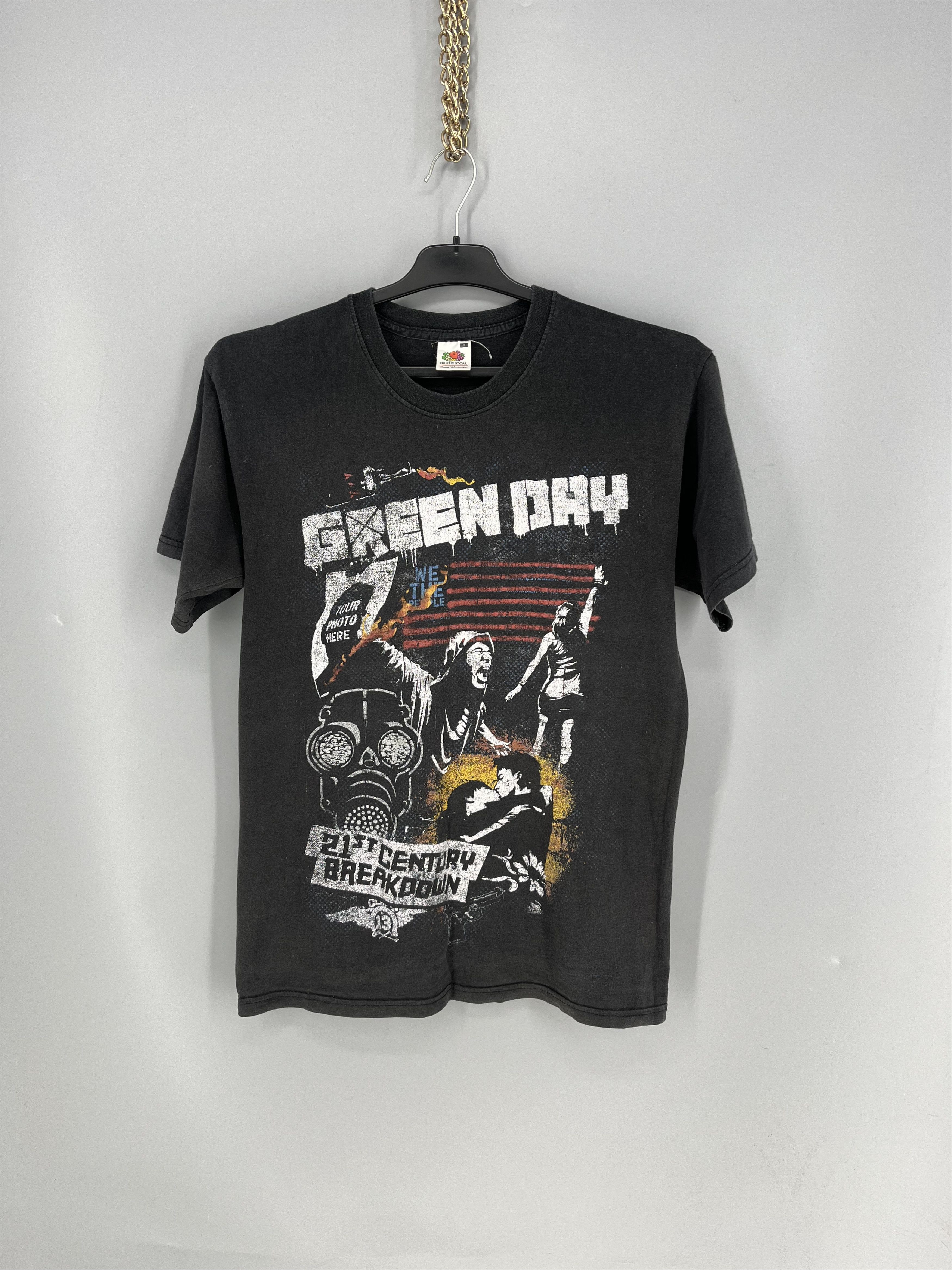 Band Tees Green Day Vintage Shirt 2009 Shirt Size US S / EU 44-46 / 1 - 1 Thumbnail