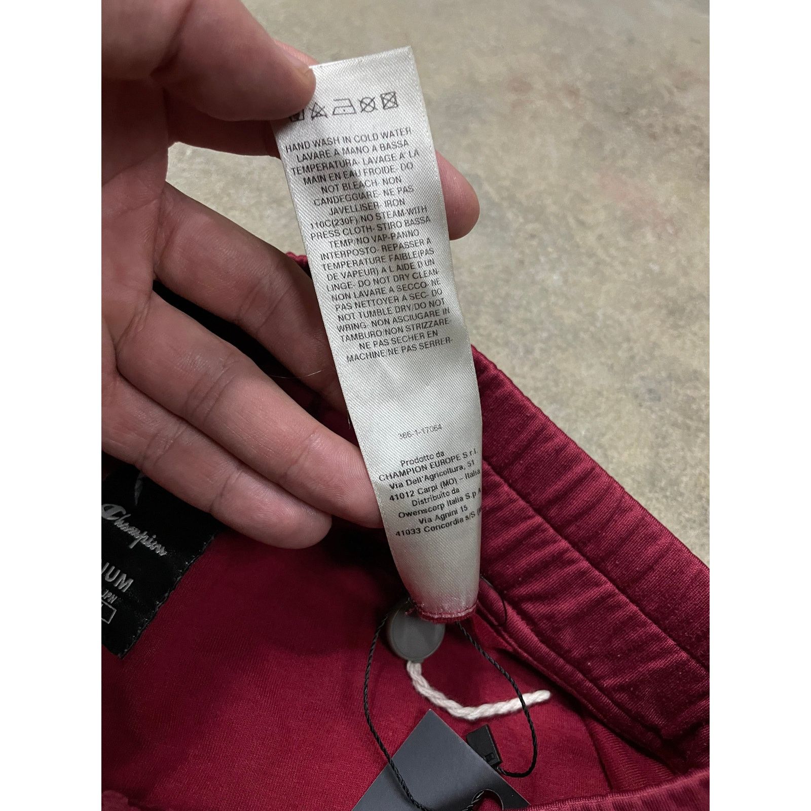 Rick Owens Rick Owen Champion Shorts Red Medium Size US 34 / EU 50 - 5 Thumbnail