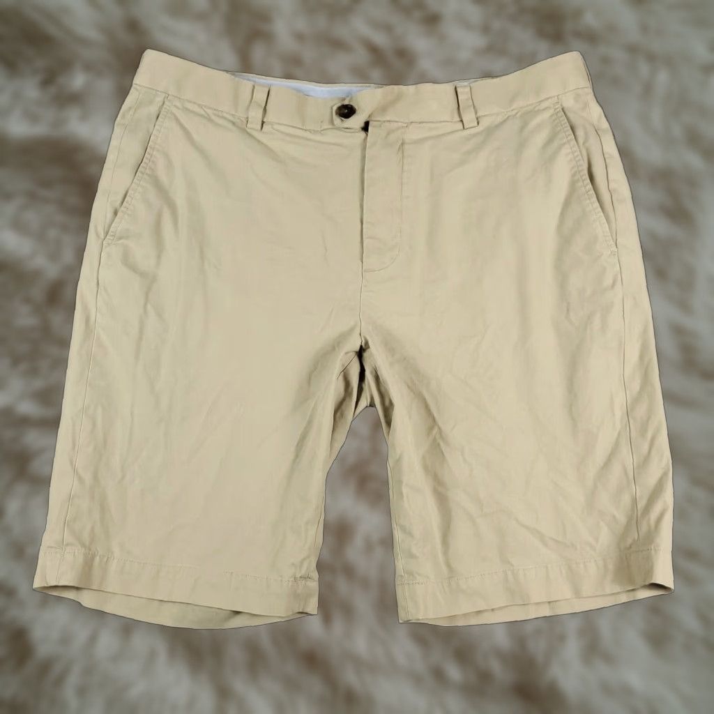 Brooks Brothers Brooks Brothers Chino Shorts Mens Size 36 Beige Flat Front Regular Fit Size US 36 / EU 52 - 1 Thumbnail