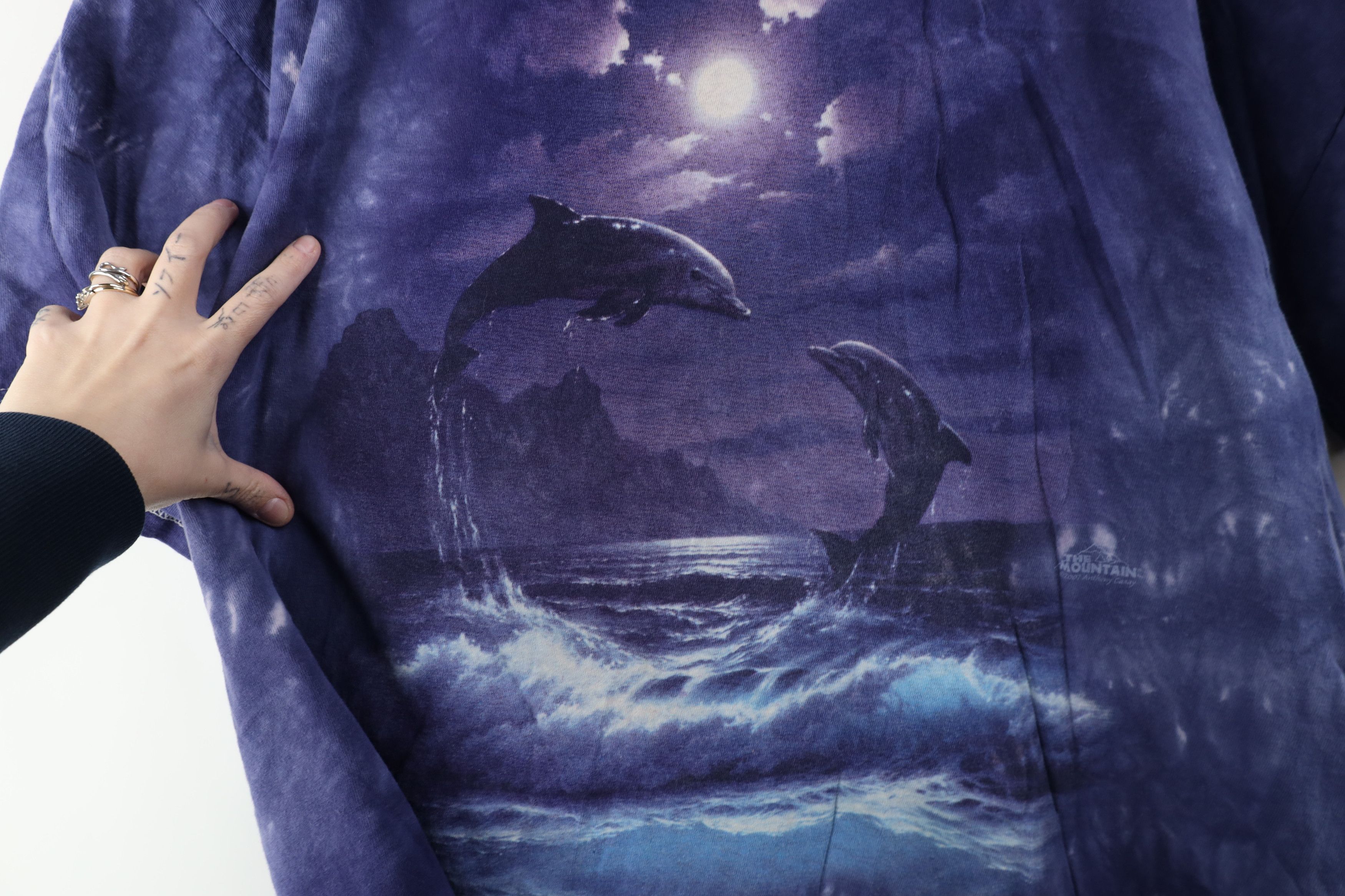 Vintage Vintage Y2K Streetwear Wash Nature Dolphins Fantasy T-Shirt Size US XXL / EU 58 / 5 - 4 Thumbnail