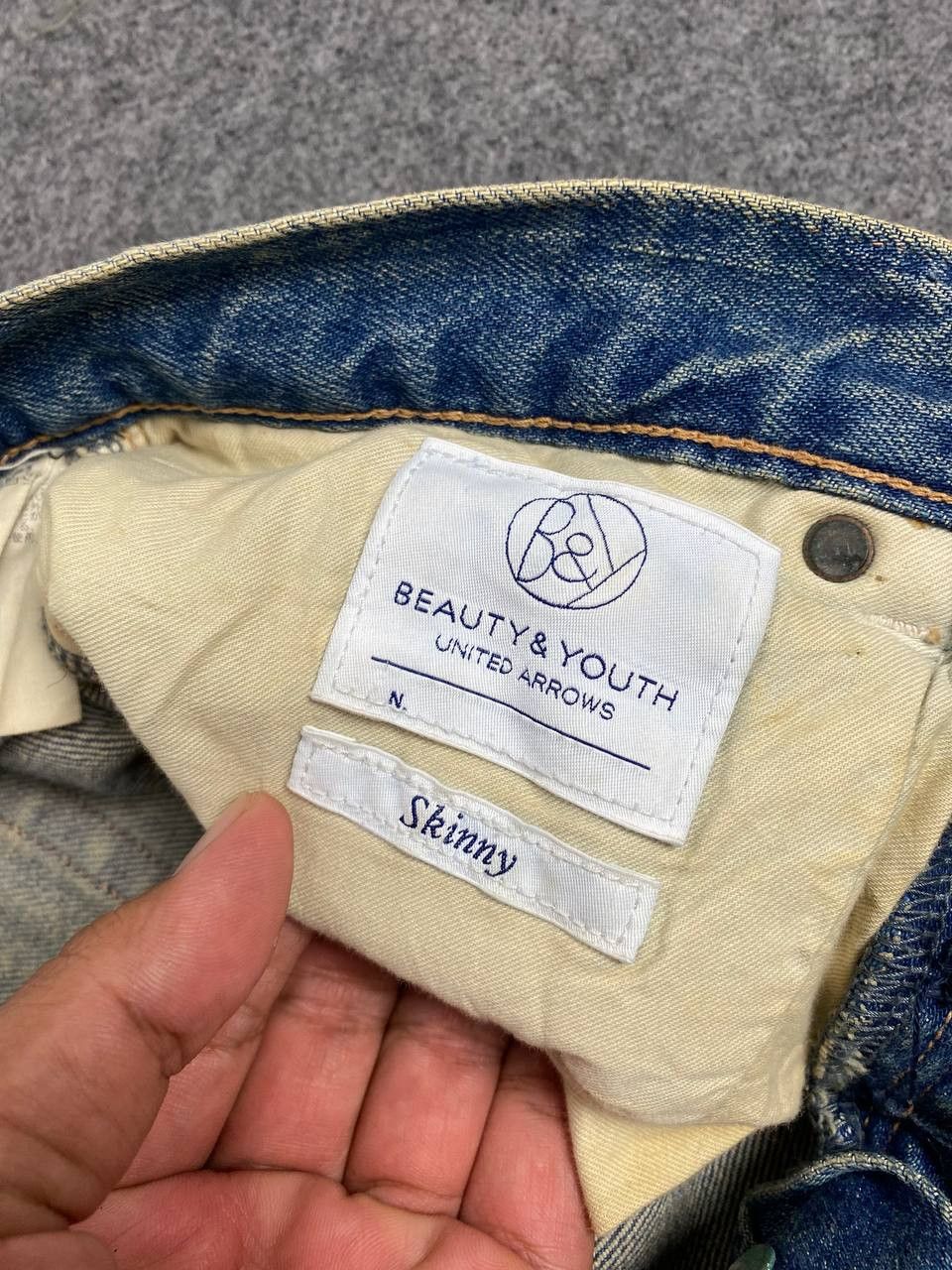 BEAUTY&YOUTH beauty & youth by united arrows distressed denim nice design Size US 31 - 13 Thumbnail