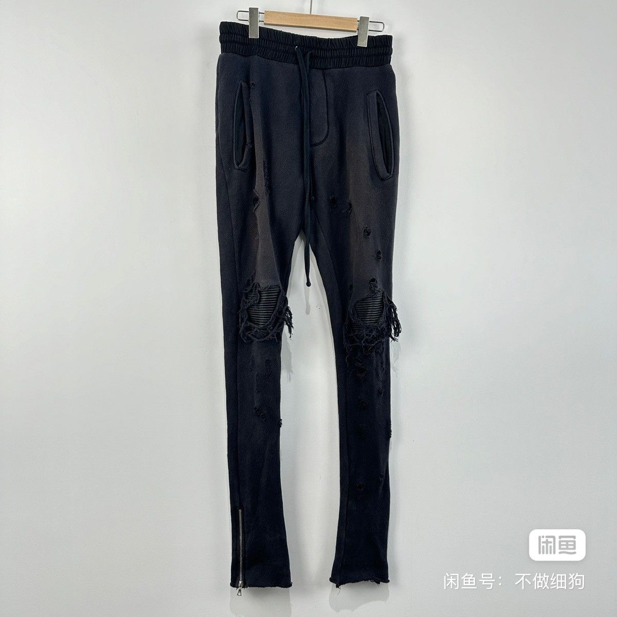 Amiri Amiri Size SKnee-pitched leather-damaged sweatpants 2501-Ne Size US 30 / EU 46 - 1 Thumbnail