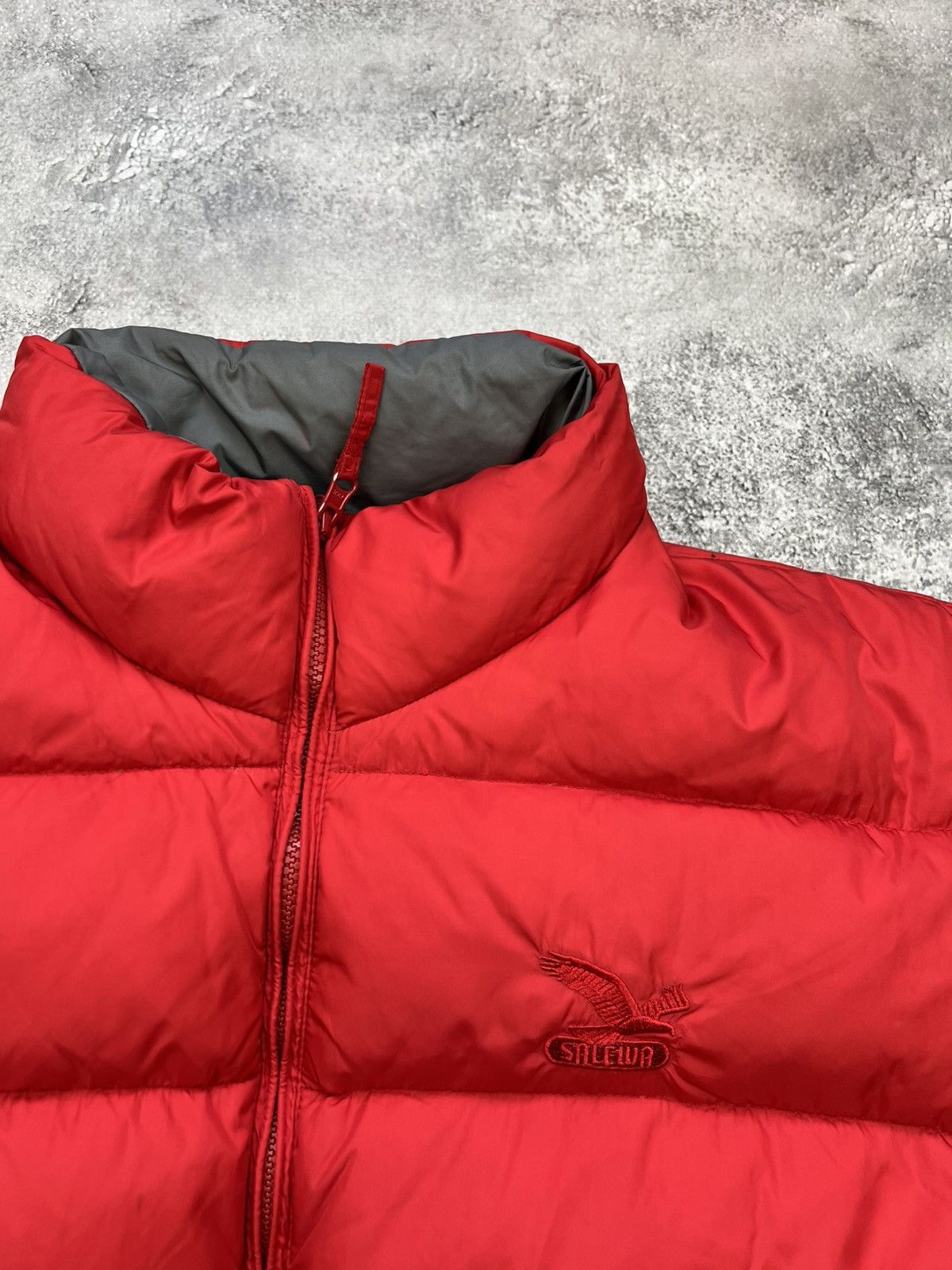 SALEWA Salewa Grey Red Bilateral Puffer Down Vest Mens Size US XXL / EU 58 / 5 - 6 Thumbnail