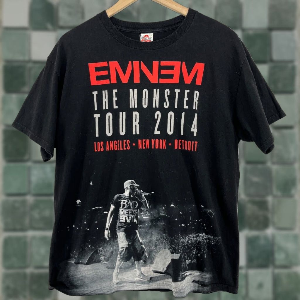 Vintage EMINEM Mens Shirt L THE MONSTER Tour 2014 LA NY Rapper 