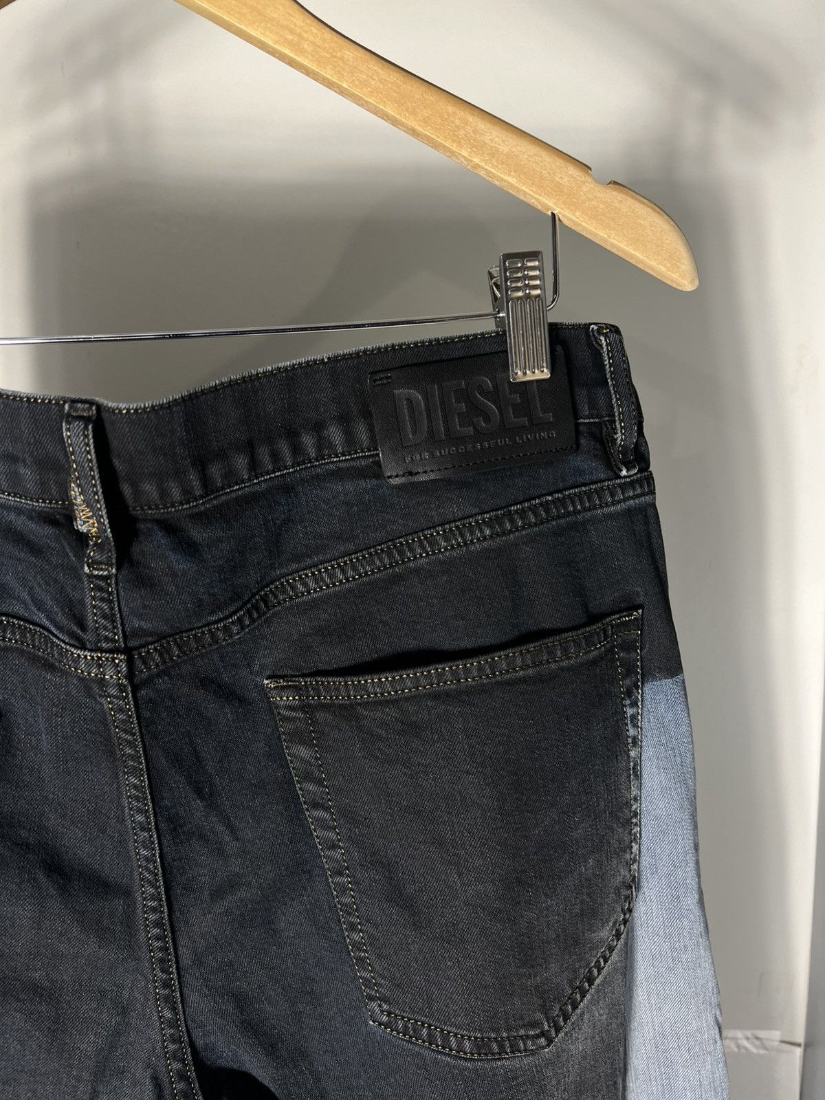 Diesel VINTAGE DIESEL INDUSTRY DENIM DIVISION DESIGNER JEANS Y2K Size US 34 / EU 50 - 17 Thumbnail
