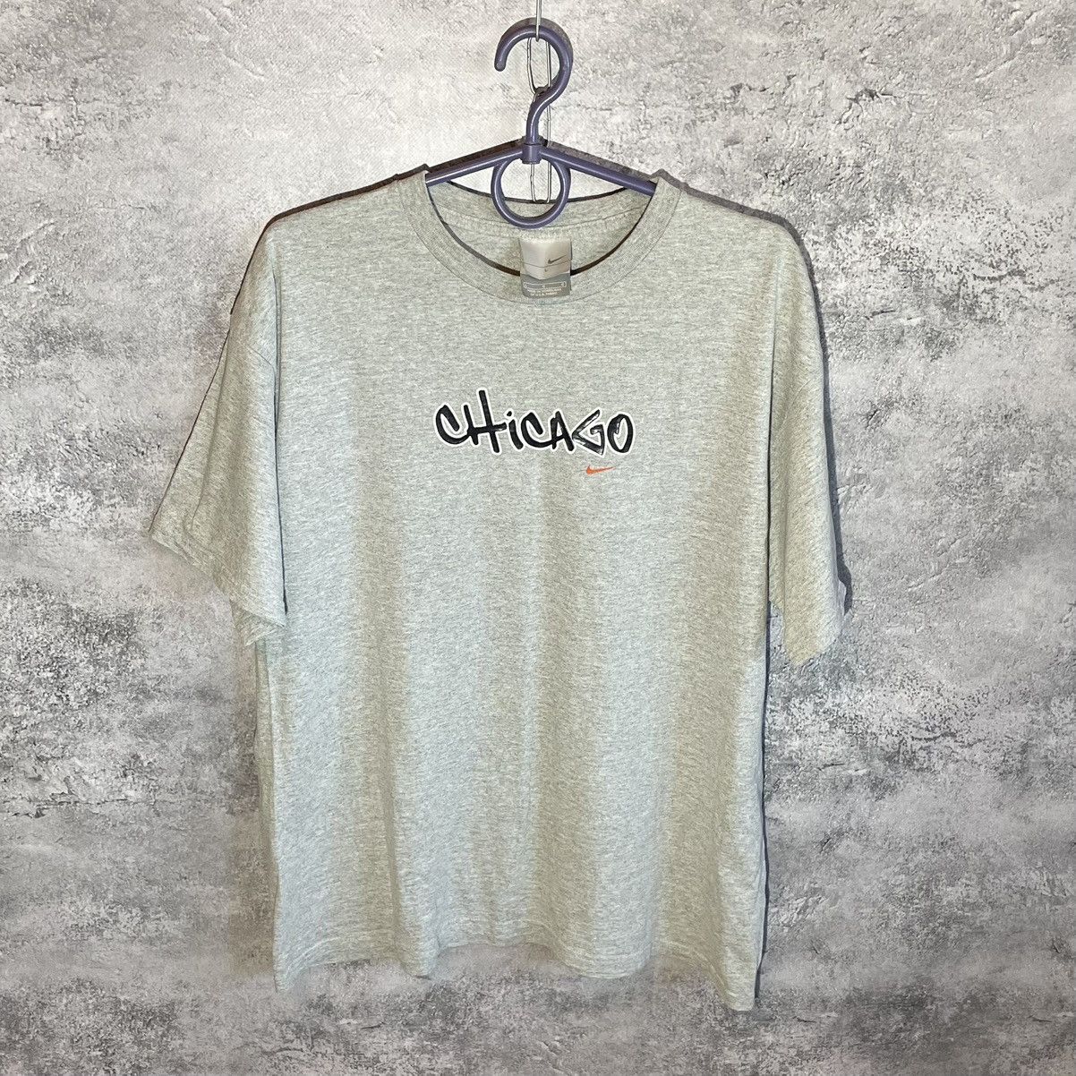 Nike Vintage Y2K Streetwear Nike Chicago Big Logo Gray T Shirt Size US L / EU 52-54 / 3 - 1 Thumbnail