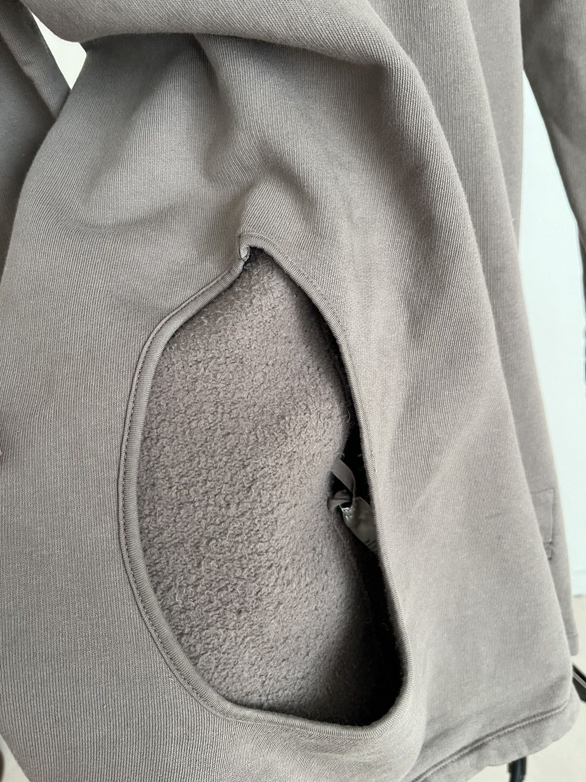Rick Owens Rick Owens Subhuman sweater sz. Med Size M / US 6-8 / IT 42-44 - 4 Thumbnail