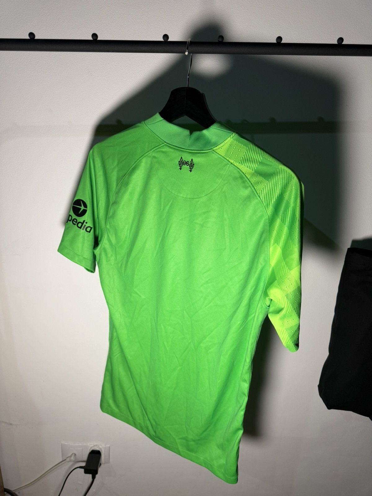 Nike Liverpool tee Size US S / EU 44-46 / 1 - 4 Thumbnail