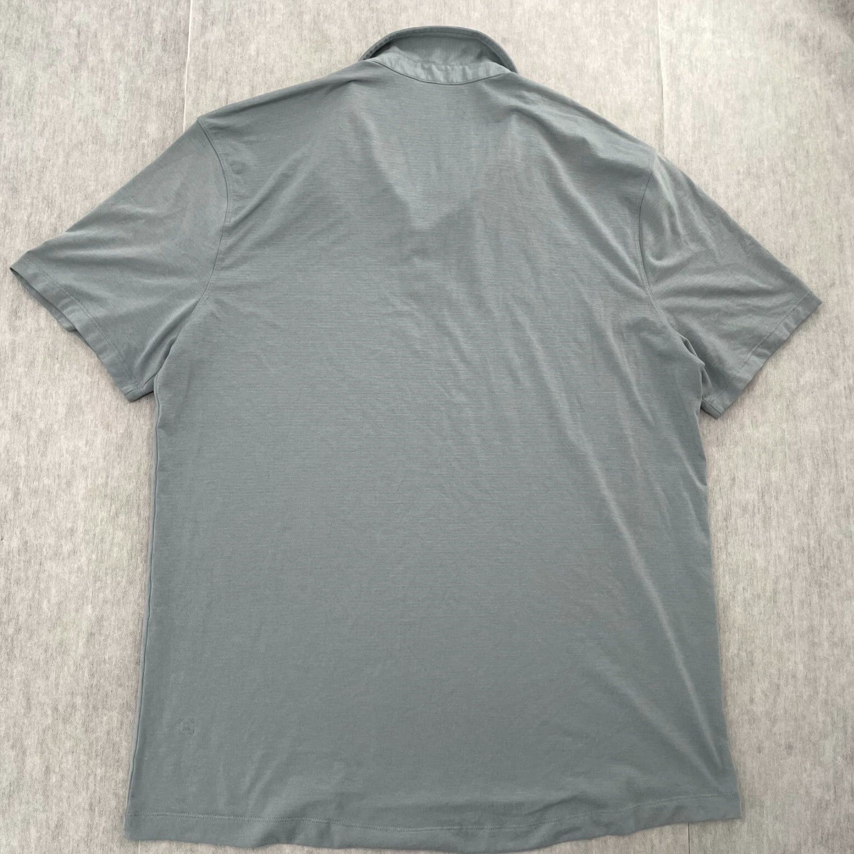 Lululemon Lululemon Tech Polo Shirt XL Men Blue Gray Short Sleeve Polo Shirt XL Blue Lululemon Mens Tech Polo Shirt XL Blue Gray Size US XL / EU 56 / 4 - 2 Thumbnail
