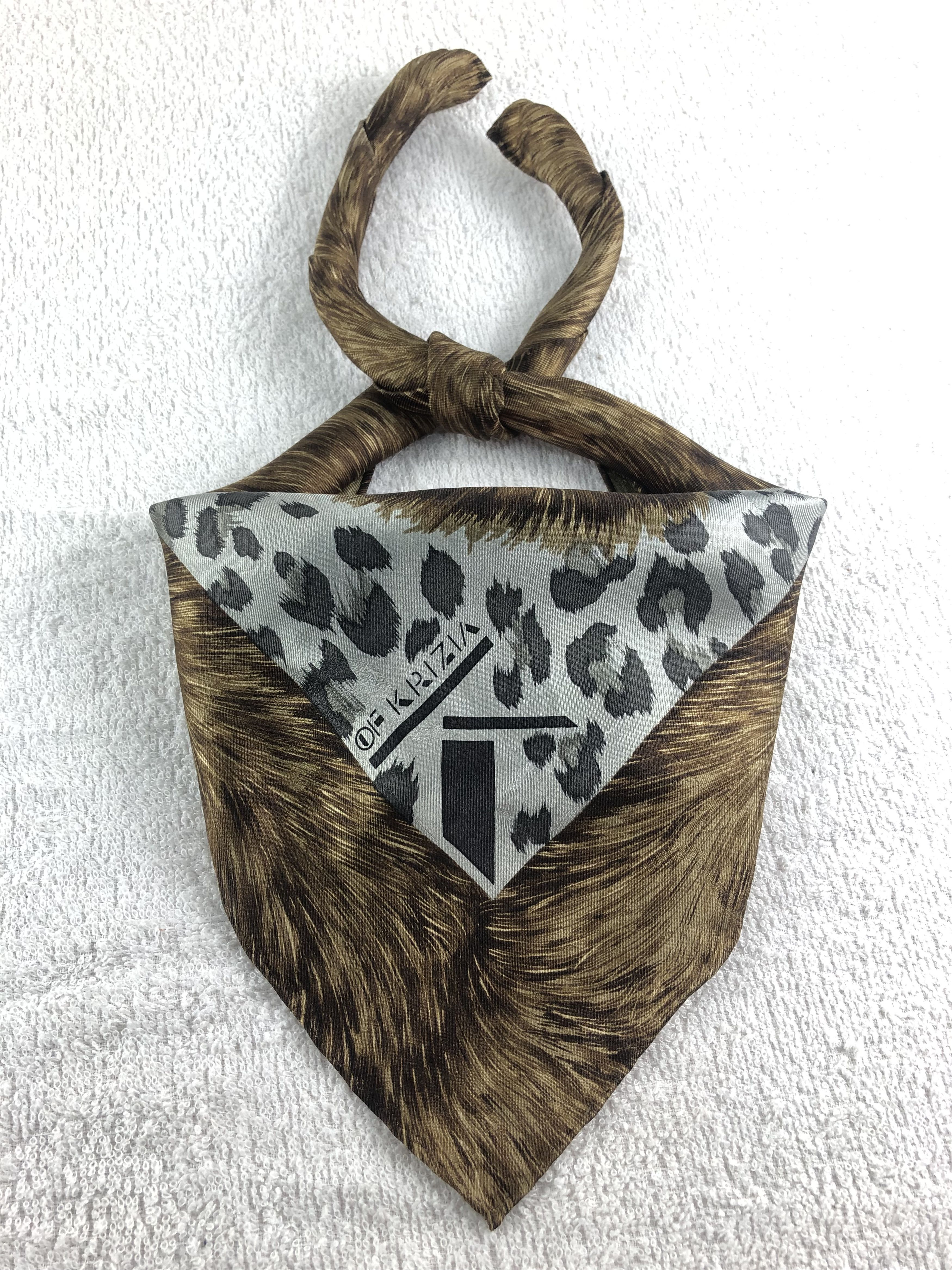 Krizia Uomo Krizia Uomo Silk Handkerchief / Bandana / Neckerchief C222 Size ONE SIZE - 1 Thumbnail
