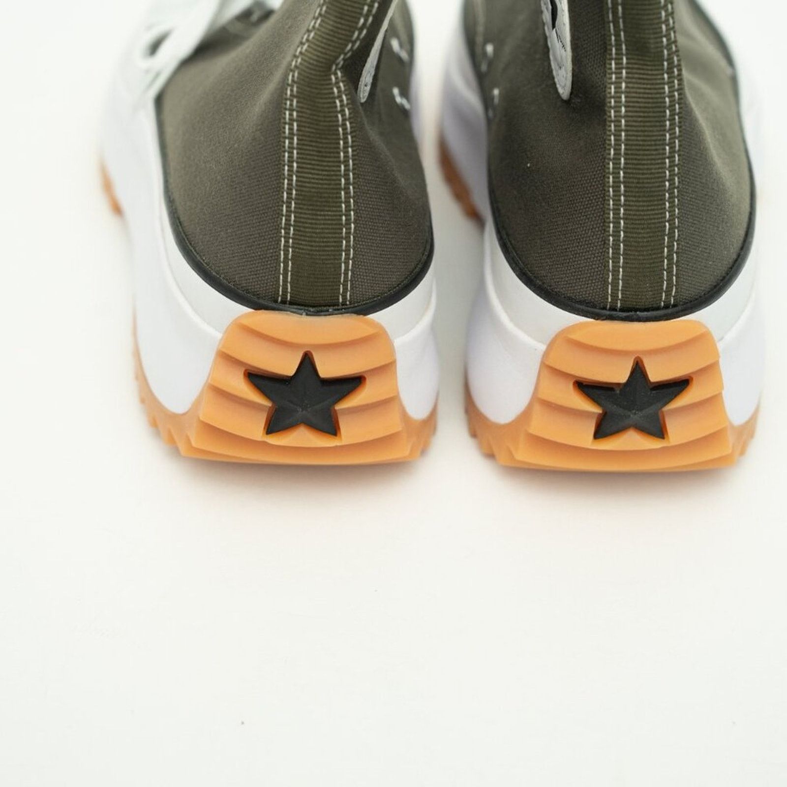 Converse Converse. Run Star Hike is a high-top. Size US 11 / EU 44 - 9 Thumbnail