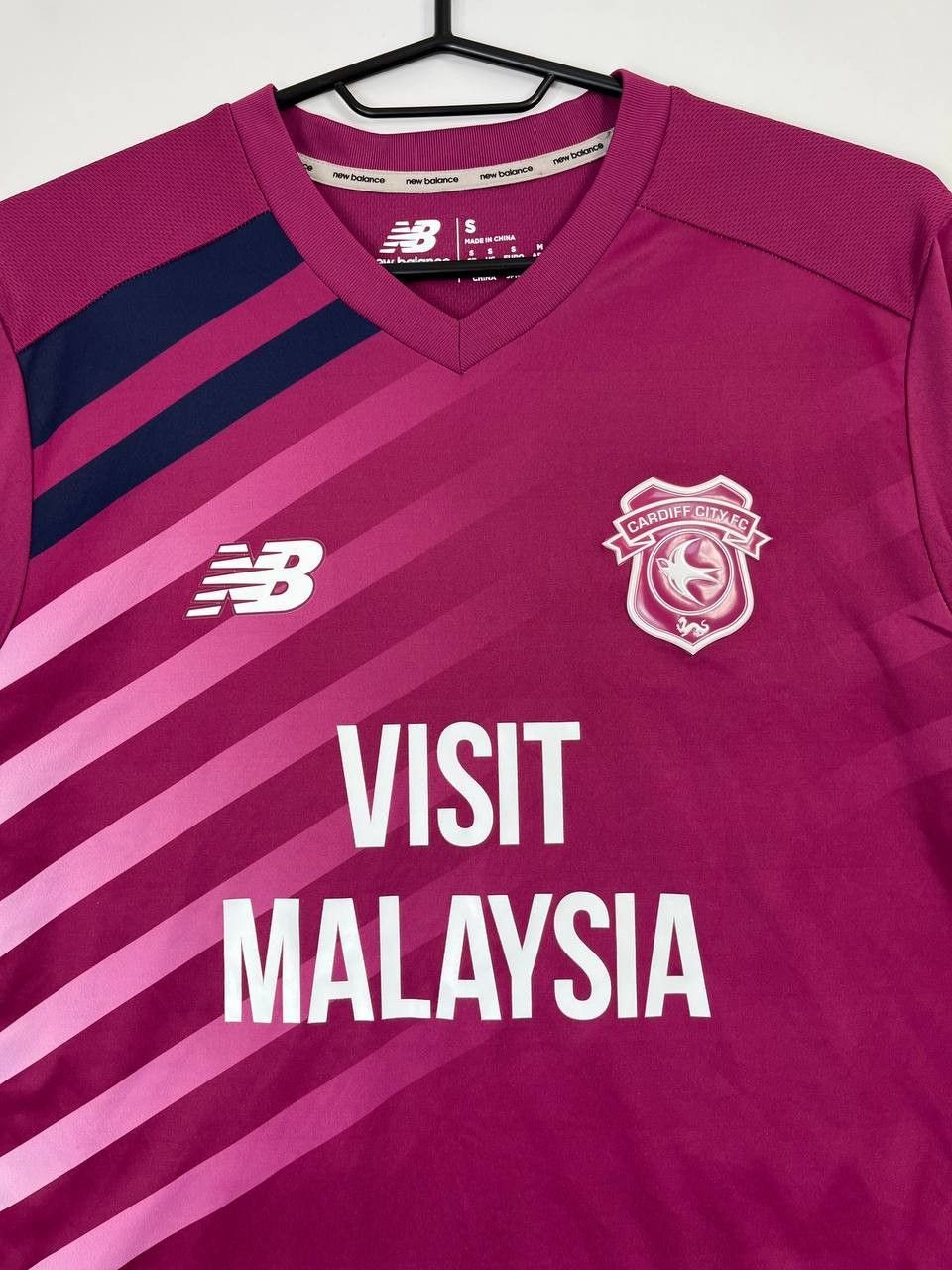 New Balance Cardiff City NG #38 Away Shirt Football Jersey New Balance S Size US S / EU 44-46 / 1 - 2 Thumbnail