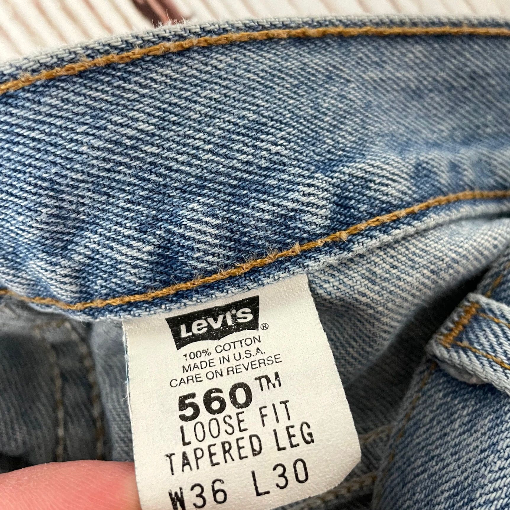 Levi's Vintage Levi's 560 Tapered Light Wash Denim Blue Jeans Men's 33 X 29 Size US 33 - 6 Thumbnail