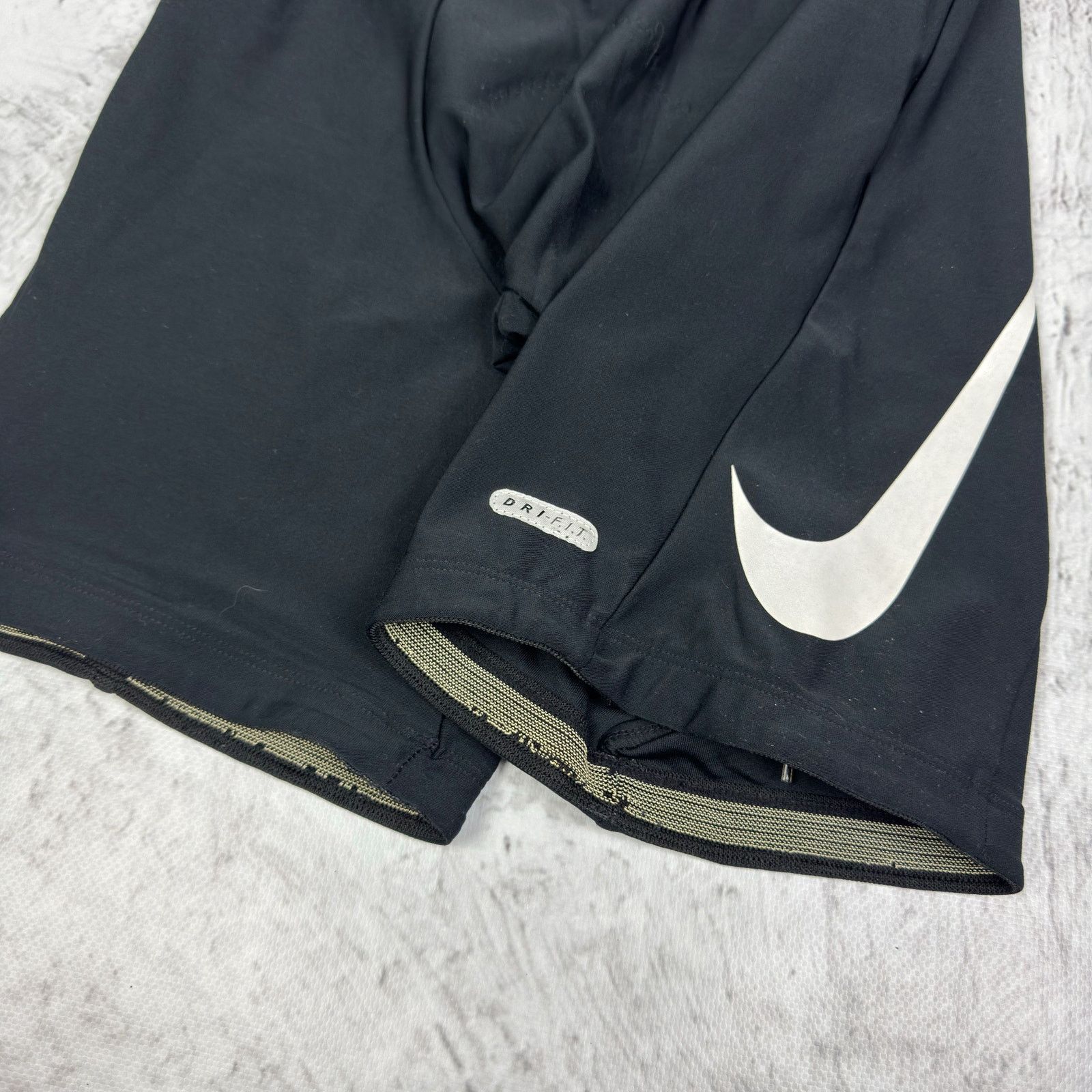 Nike Nike ACG Mens Black White cycling Stretch Shorts S Size US 30 / EU 46 - 7 Thumbnail