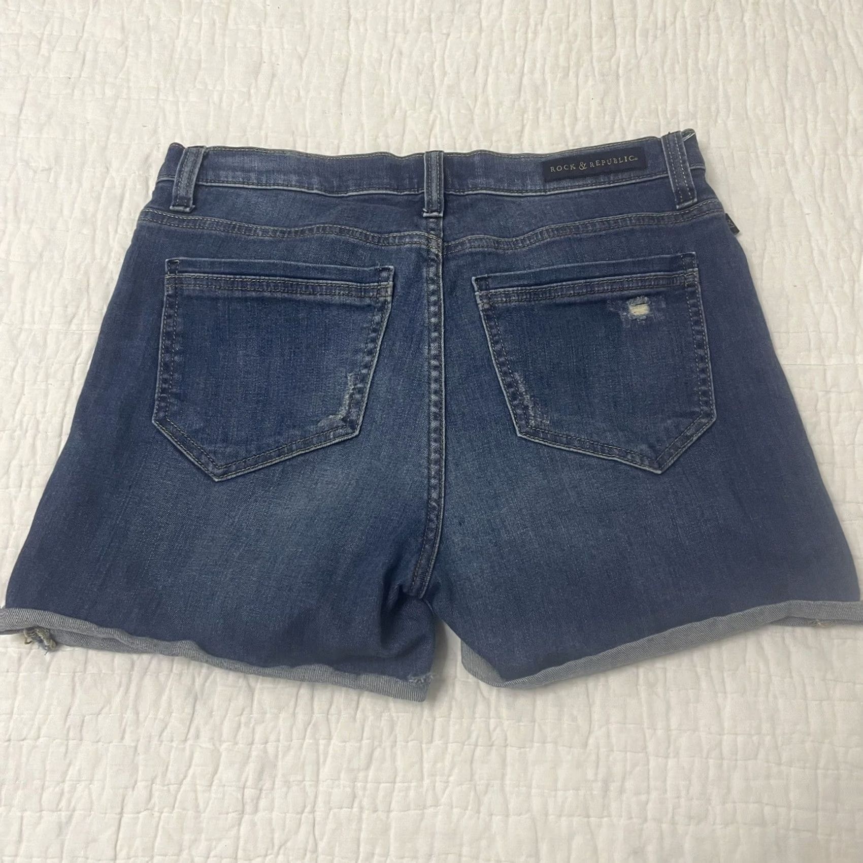 Vintage Rock & Republic Bumpershoot Cut Off Distressed Jean Shorts Low Rise Womens Sz 10 Casual Denim 5-Pocket Stretch Blue Womens Pre-owned Size 27" / US 4 / IT 40 - 5 Thumbnail