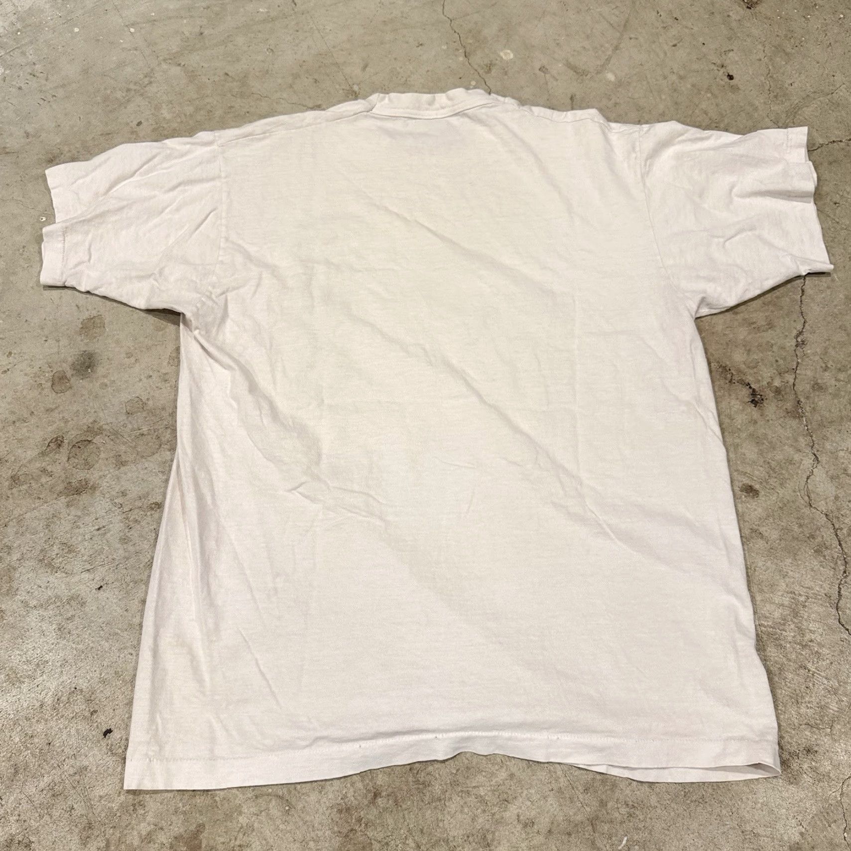 Fruit Of The Loom VINTAGE Voices of the Sea Shirt Mens XL White Orca Whale Graphic Ocean 90s ST AINS Size US XL / EU 56 / 4 - 3 Thumbnail