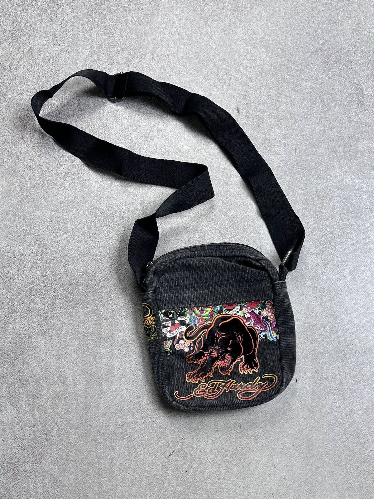 Ed Hardy Vintage Ed Hardy Y2K Cross Body Bag Rare Os Size ONE SIZE - 1 Thumbnail
