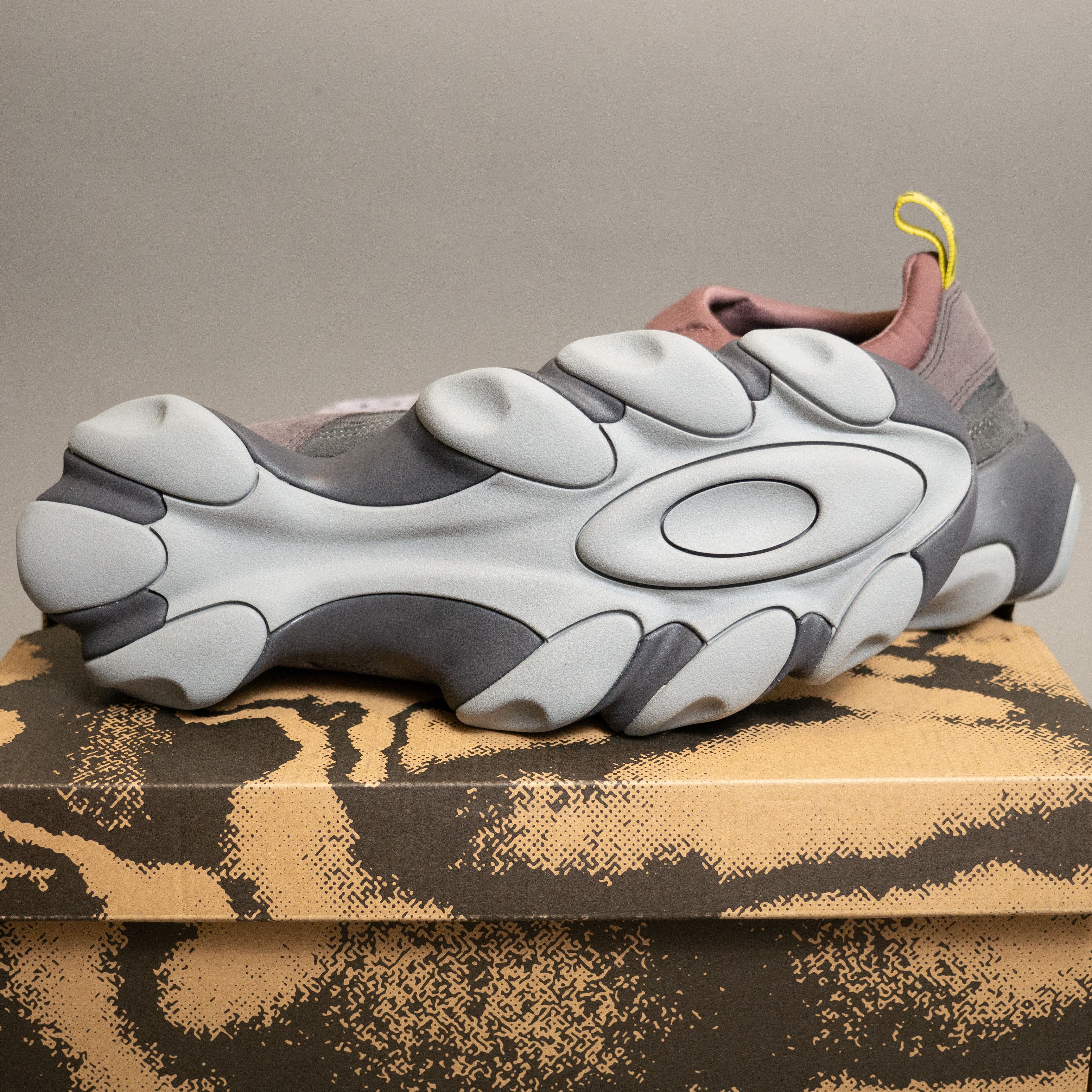 Brain Dead × Oakley Brain Dead x Oakley Suede Flesh Sandal Rose/Taupe New Size US 9 / EU 42 - 7 Thumbnail
