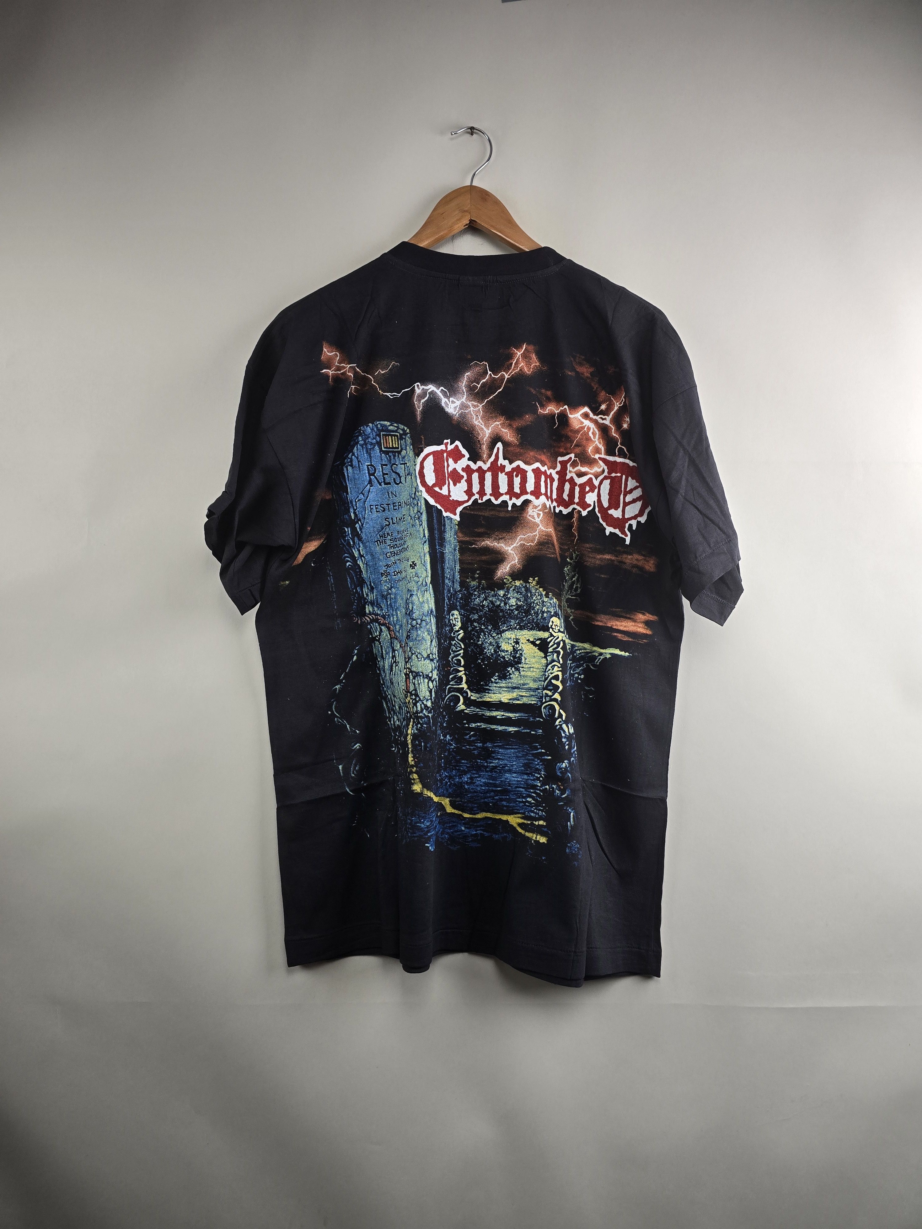 Band Tees × Vintage 90s Entombed Left hand path full print by Empire XL 23" 30" Size US XL / EU 56 / 4 - 5 Thumbnail
