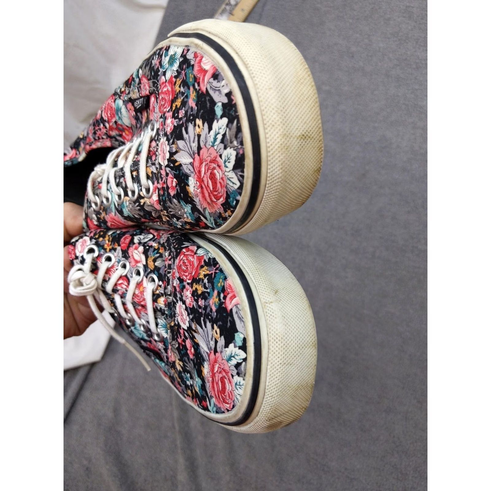 Vans Vans Shoes Mens Size 8.5 Womens 10 Black Floral Canvas Low Top Lace Up Skate Size M / US 6-8 / IT 42-44 - 6 Thumbnail