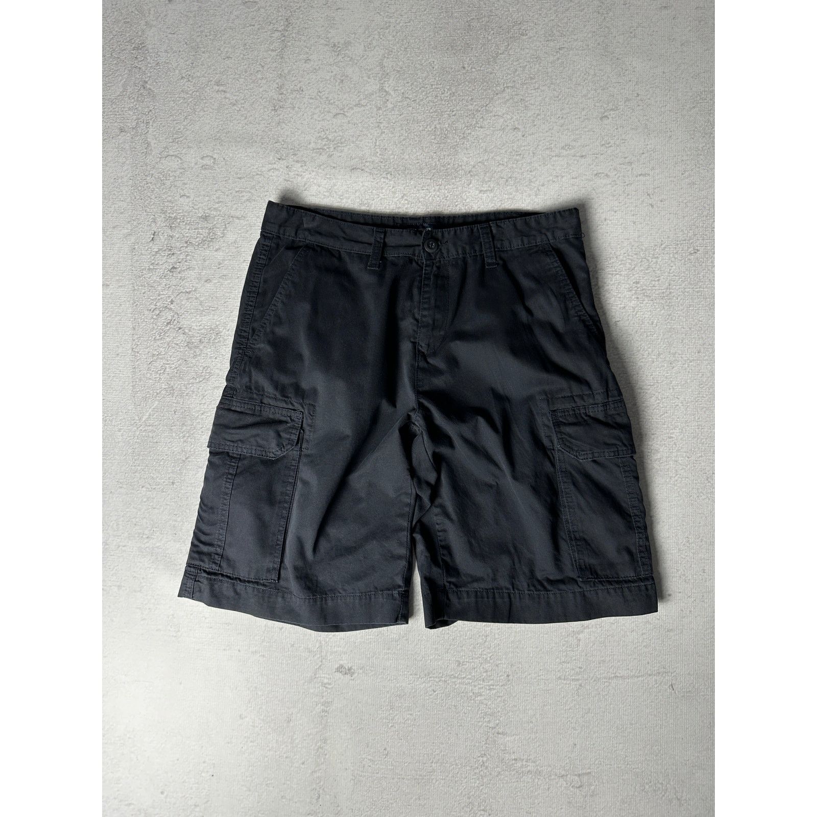 Tommy Hilfiger Vintage Tommy Hilfiger Cargo Shorts For Men - 34 Size Size US 34 / EU 50 - 1 Thumbnail