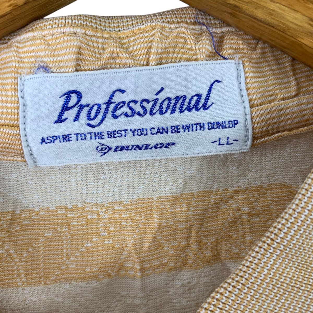 Dunlop Vintage DUNLOP PROFESSIONAL GOLF Monogram Polo Tee Shirt Size US L / EU 52-54 / 3 - 6 Thumbnail
