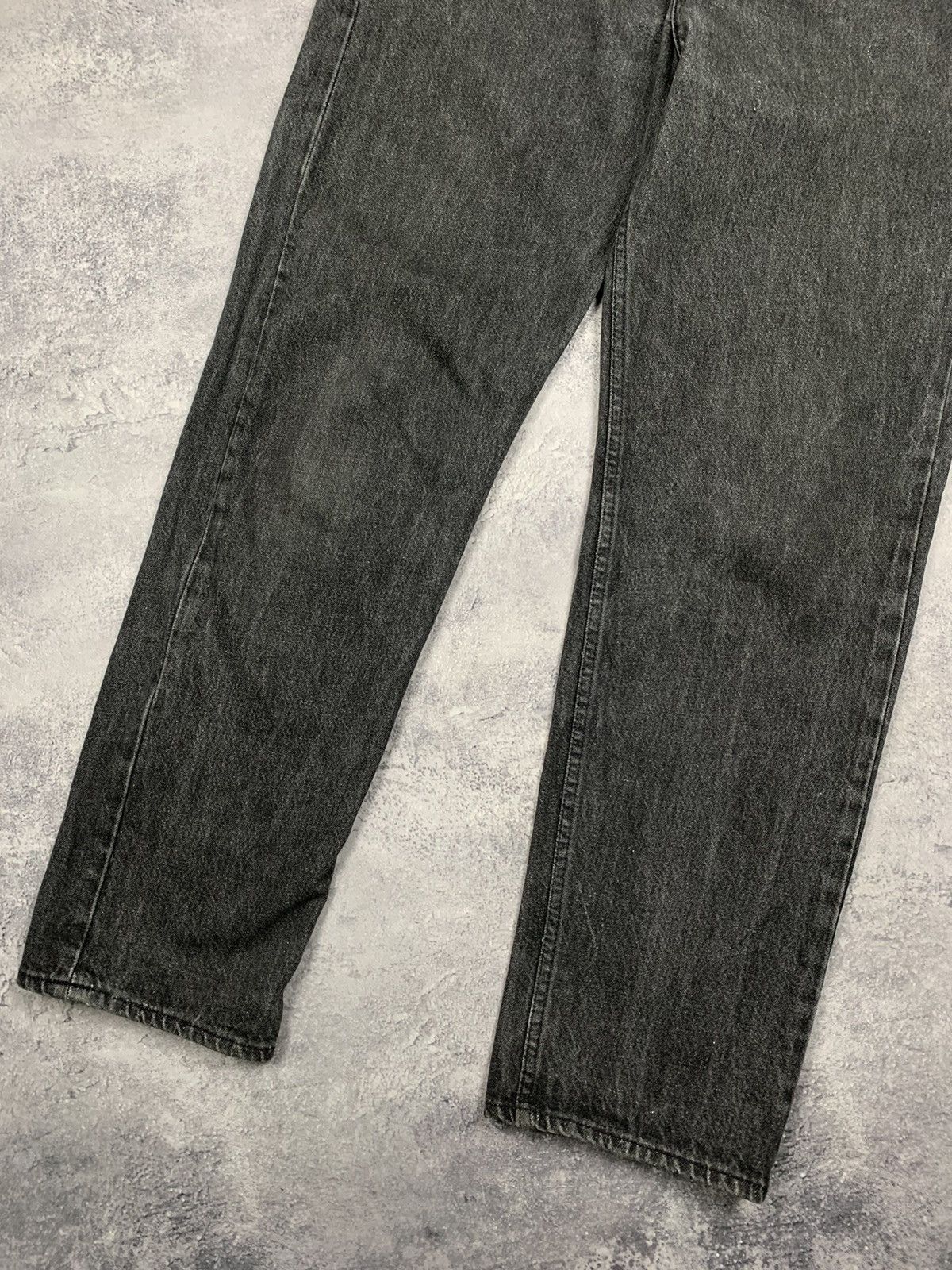 Levi's Iconic Vintage Levi’s 501 Jeans Size 36/32 Washed Gray Y2K Size US 36 / EU 52 - 9 Thumbnail