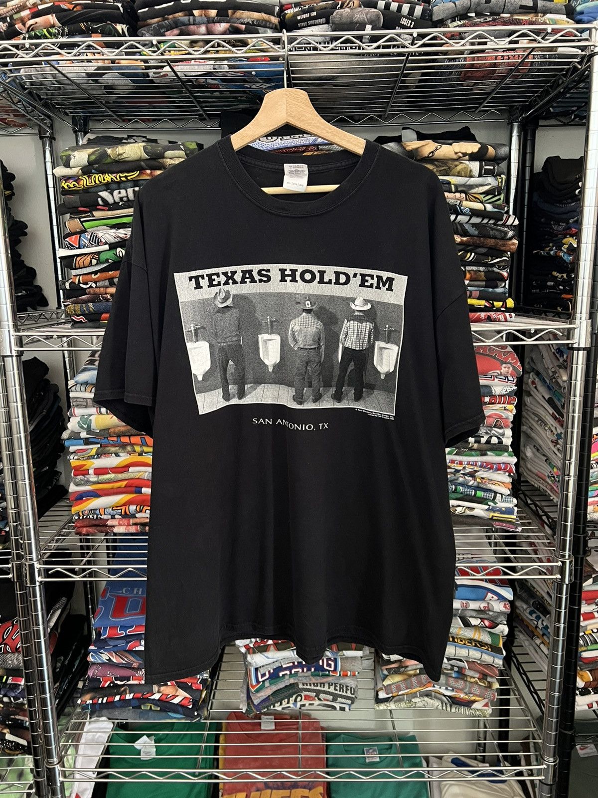 Gildan 2000s San Antonio Texas Hold’em Duckboy Cards Tee Size US XXL / EU 58 / 5 - 1 Thumbnail