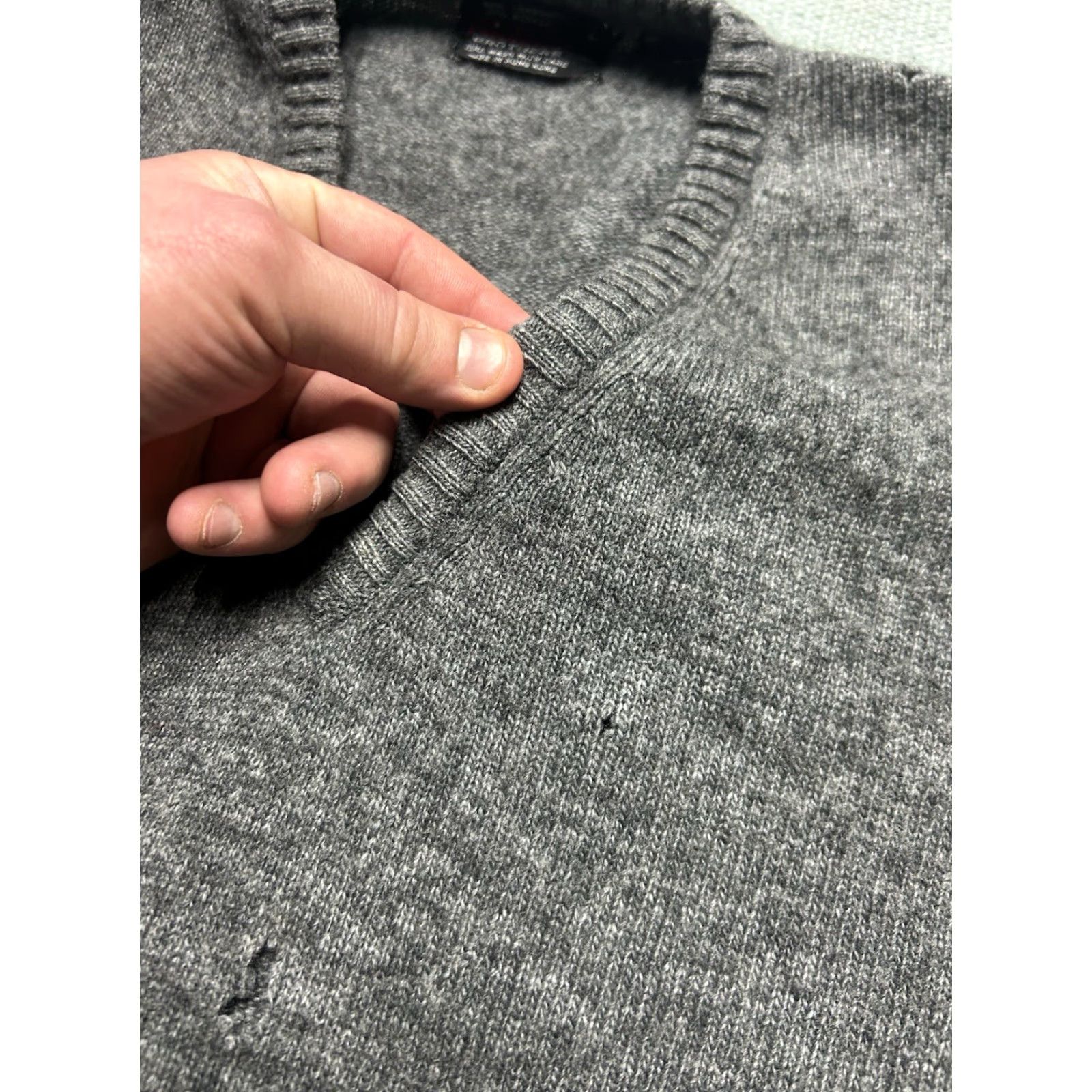 Vintage VINTAGE Richman Brothers Sweater Gray Pullover v Neck Mens Large 1960s Lambswool Acrylic Distressed Size US L / EU 52-54 / 3 - 7 Thumbnail
