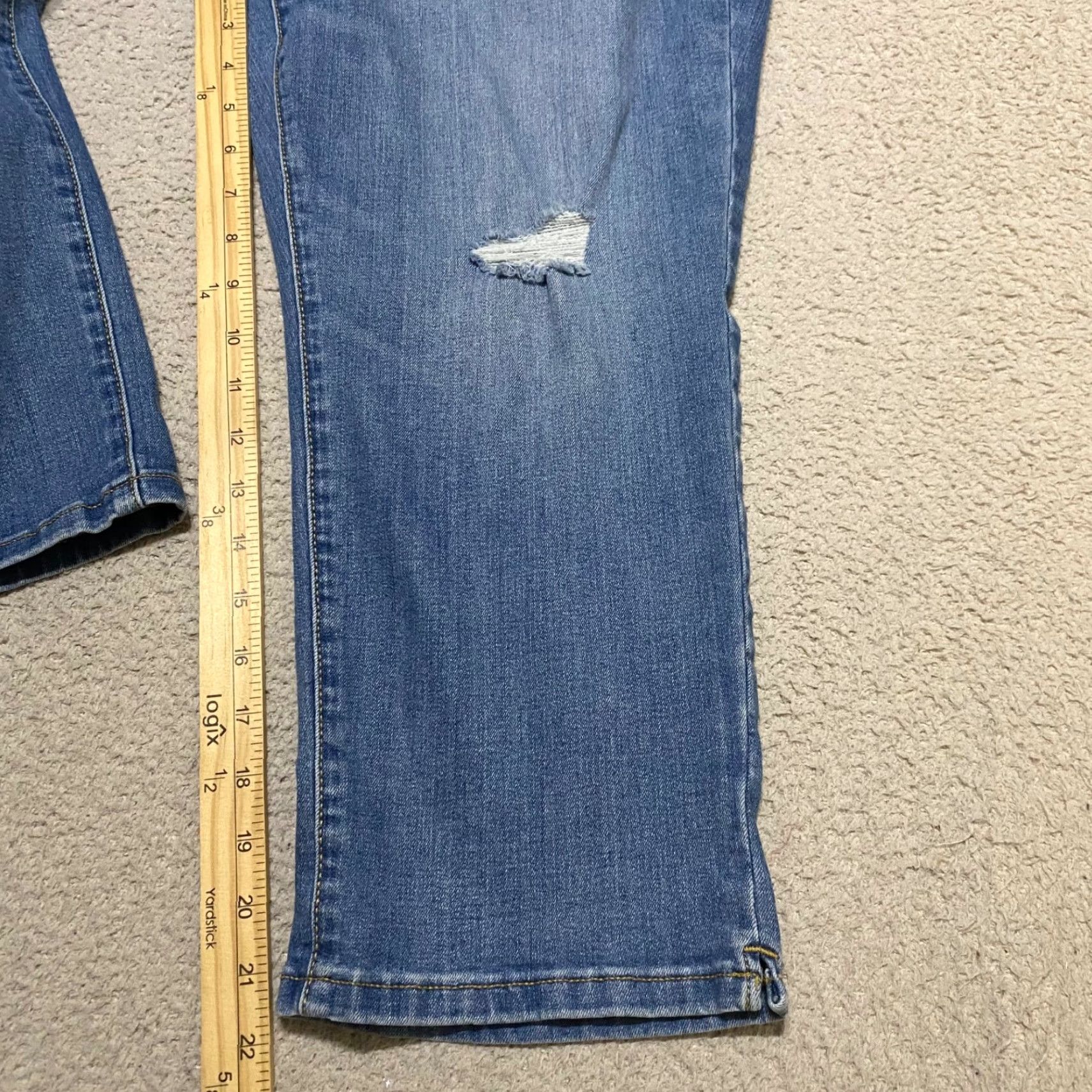 Vintage Lane Bryant Jeans 18W Plus Capri Blue Denim High Rise Distressed Size 40" / US 18 - 6 Thumbnail