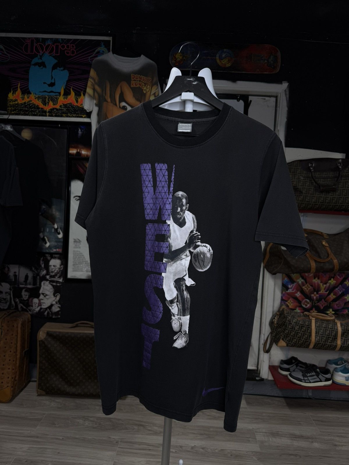 Vintage Vtg Y2K Kobe Nike Black Mamba Tee Shirt Medium Size US M / EU 48-50 / 2 - 7 Thumbnail