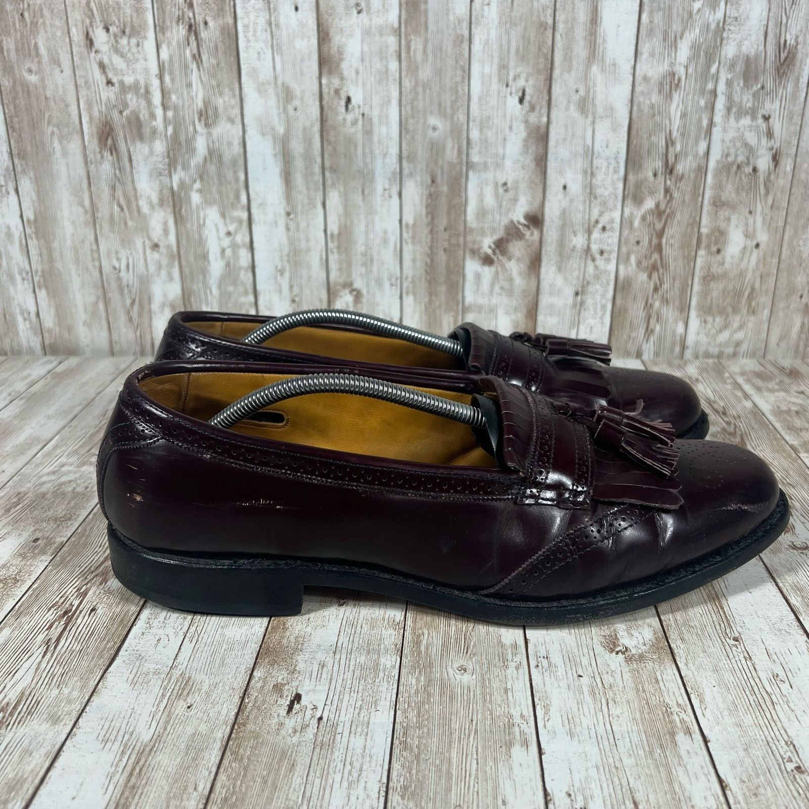Allen Edmonds Allen Edmonds MensTassel Loafers Burgundy Size 13 Size US 13 / EU 46 - 1 Thumbnail