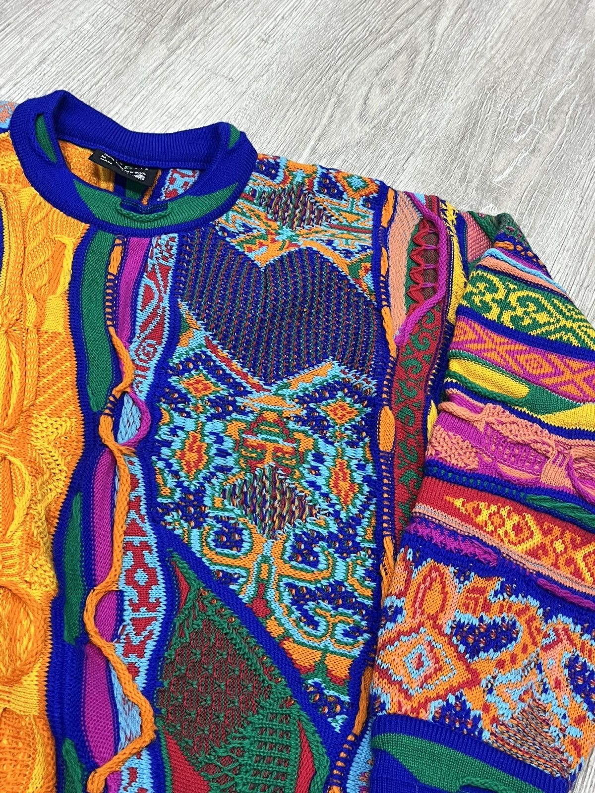 Coogi COOGI Vintage 3D Sweater Size US M / EU 48-50 / 2 - 5 Thumbnail