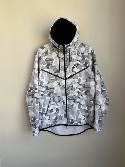 White camo hot sale tech fleece