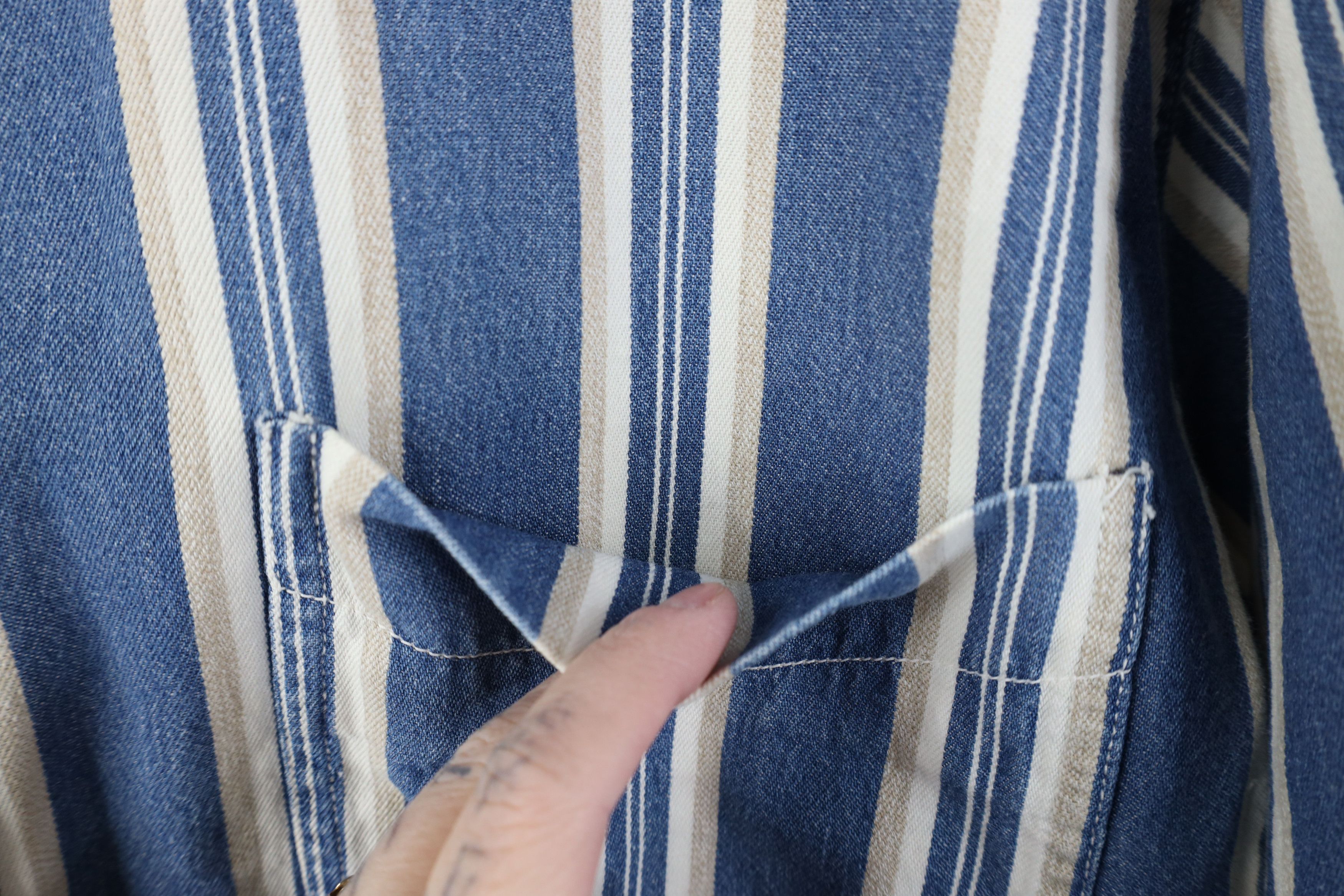 Vintage Vintage 90s Streetwear Denim Jean Short Sleeve Button Shirt Size US XL / EU 56 / 4 - 4 Thumbnail
