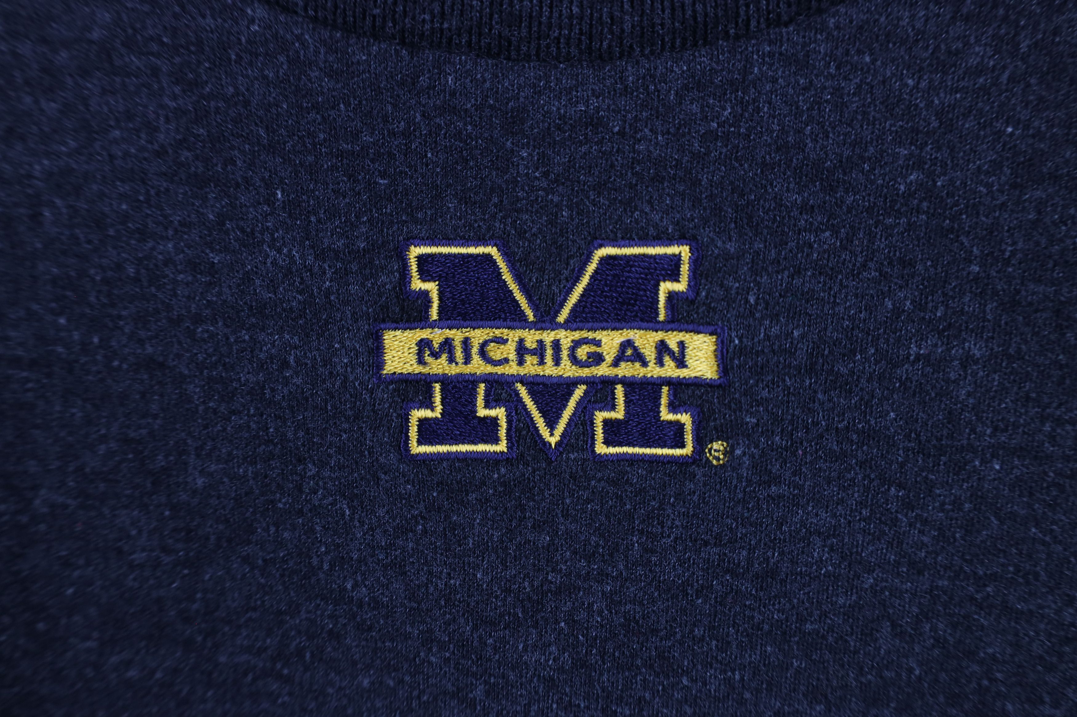Vintage Vintage 90s University of Michigan Short Sleeve T-Shirt Size S / US 4 / IT 40 - 4 Thumbnail