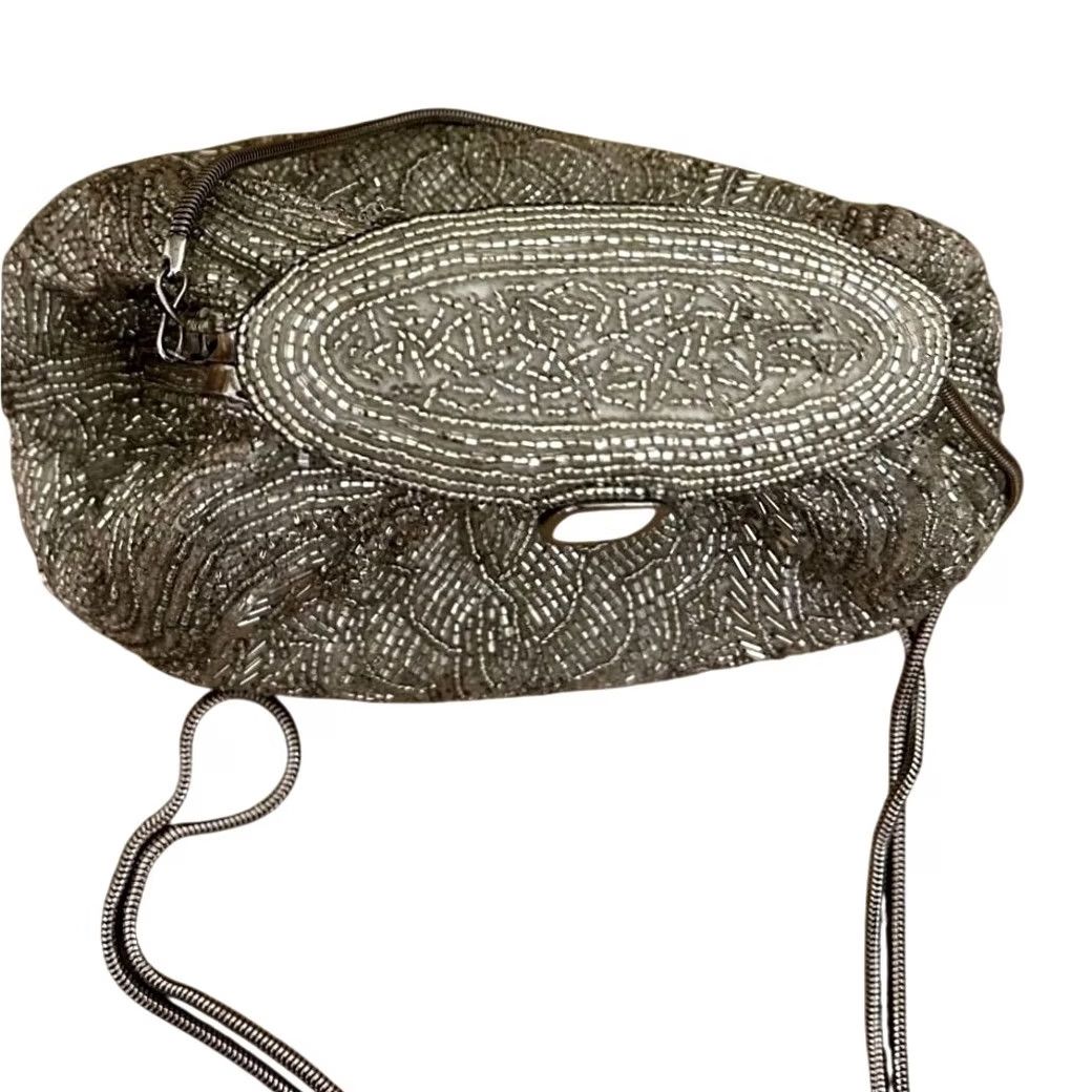 Nique VINTAGE Le Regale Evening Bag Beaded Art Deco Handmade Silver Stunning Unique Bag Size ONE SIZE - 3 Thumbnail