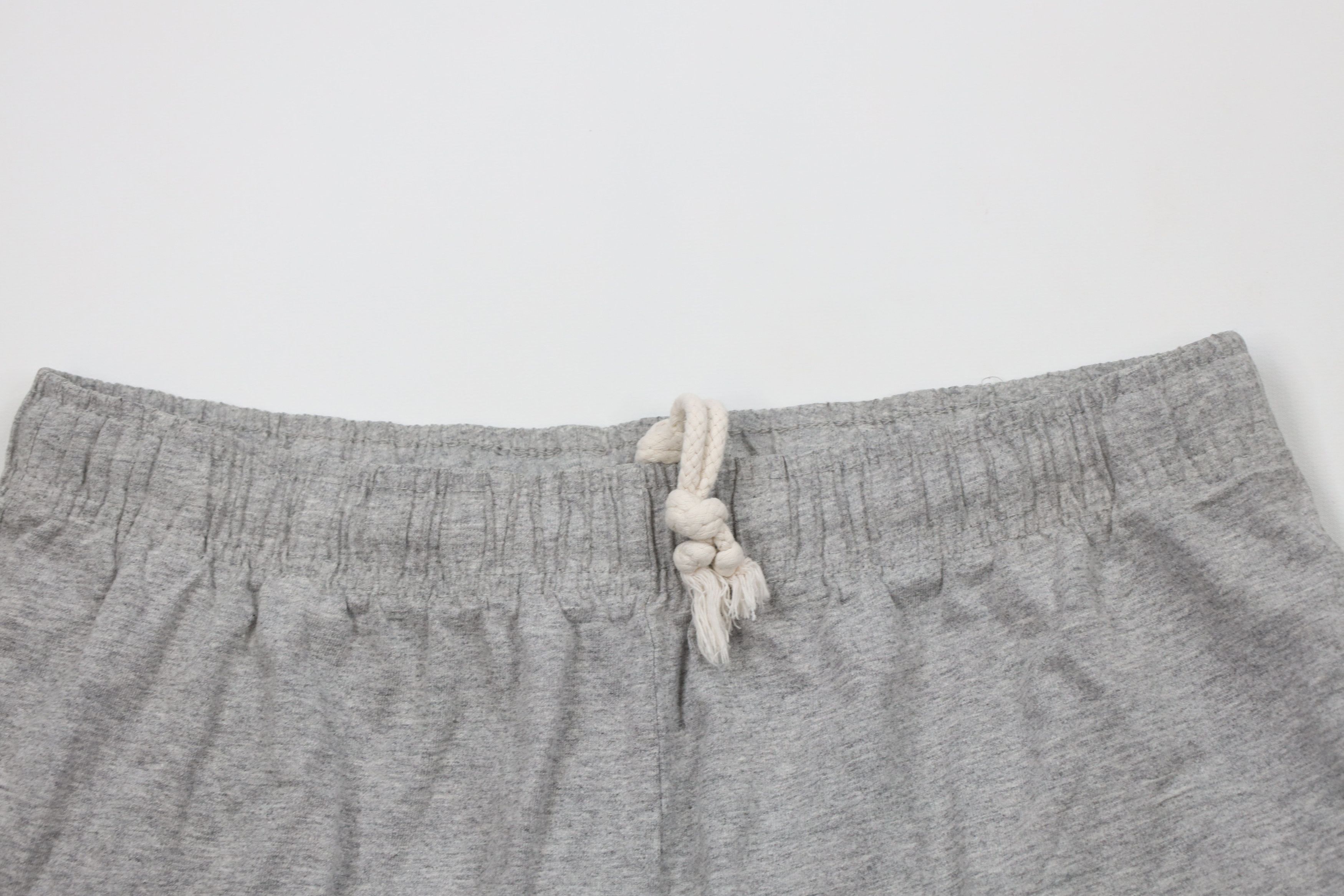 Reebok × Vintage Vintage 90s Reebok Logo Above Knee Shorts Gray Cotton USA Size US 34 / EU 50 - 2 Thumbnail