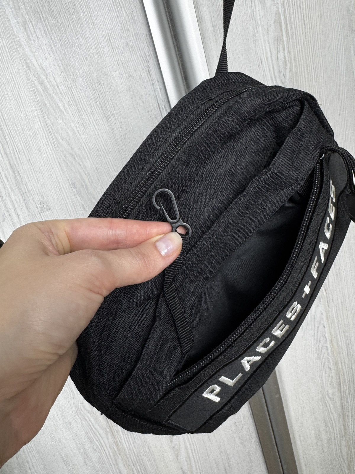 Places + Faces Places + Faces black crossbody shoulder bag Size ONE SIZE - 8 Thumbnail
