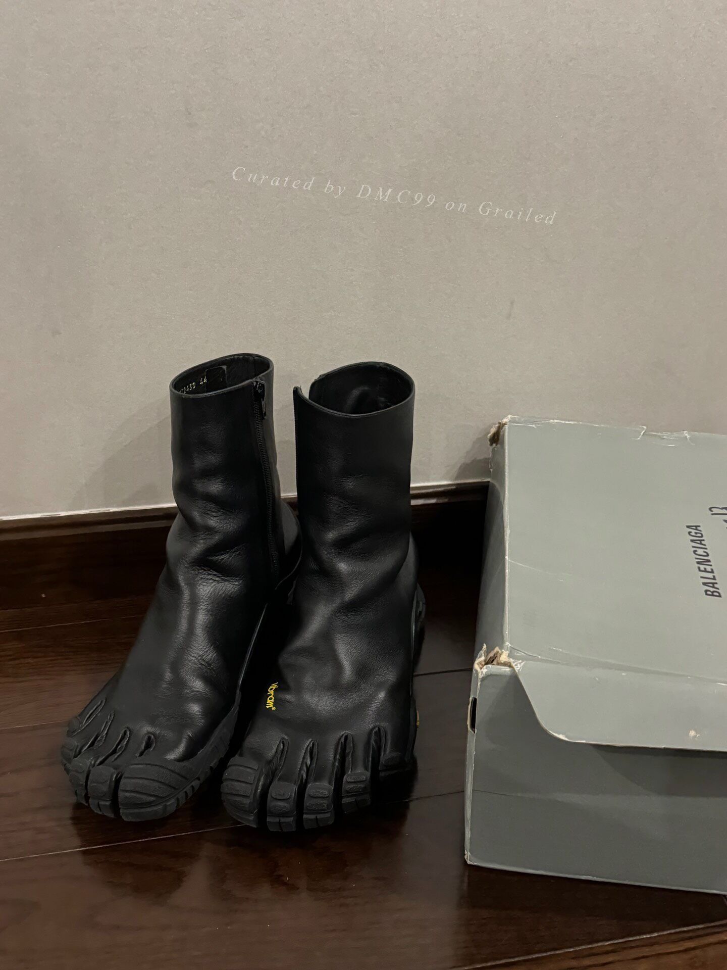 Balenciaga Balenciaga All-Leather Five-Finger Short Boots Size US 10 / EU 43 - 1 Thumbnail