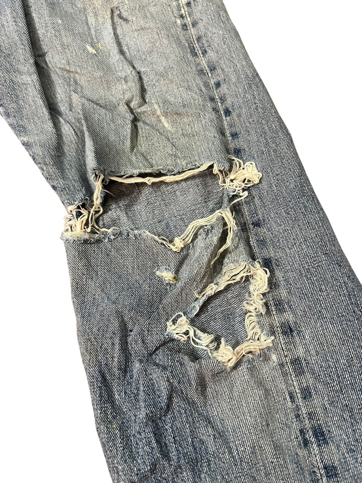 Levi's 70’s Distressed Thrashed Levis 501 Selvedge Rindem button#6 Size US 29 - 4 Thumbnail