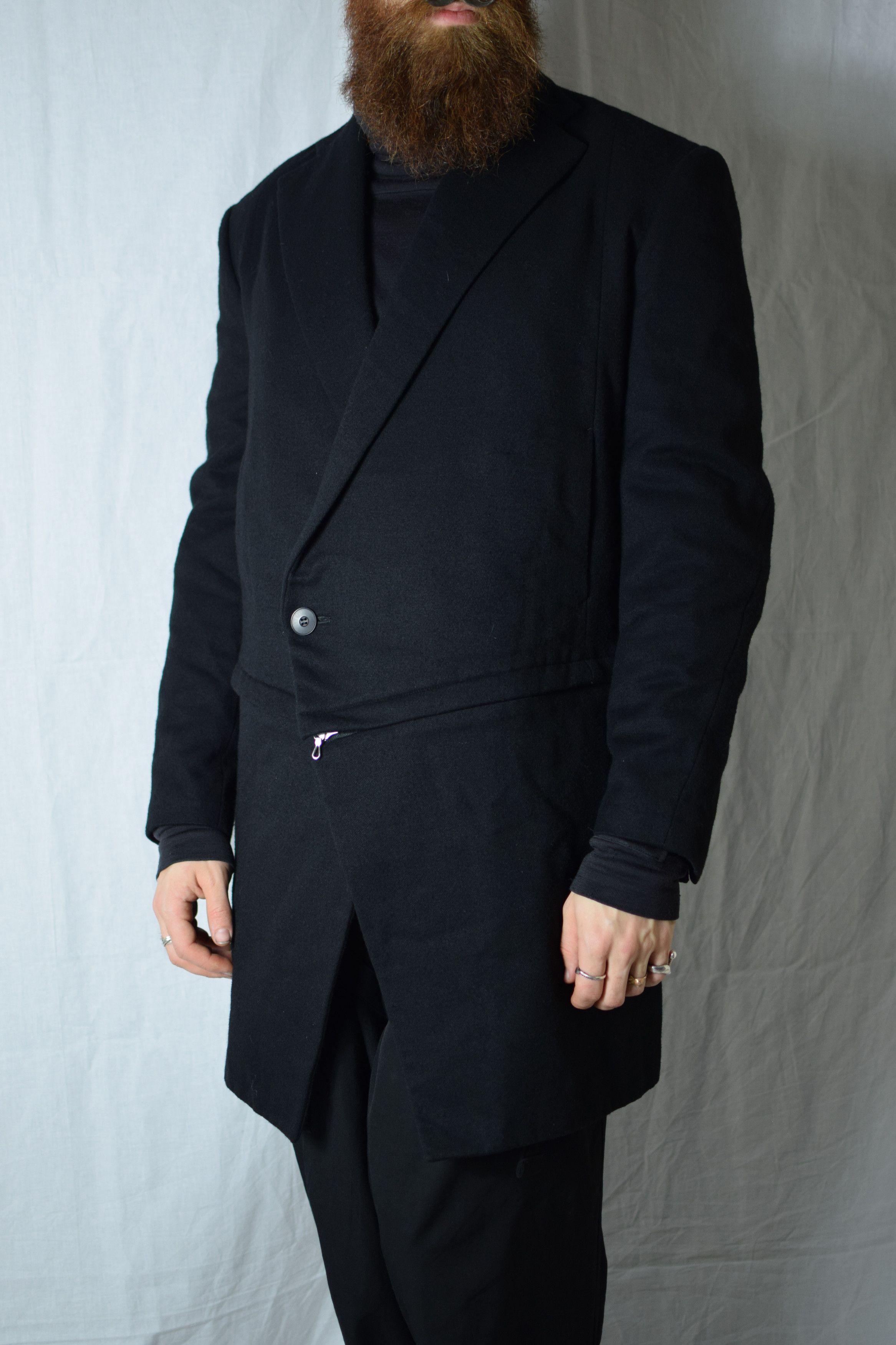 image of Julius Aw17 Neuromantika Blazer - 597Jam1 in Black, Men's (Size Large)