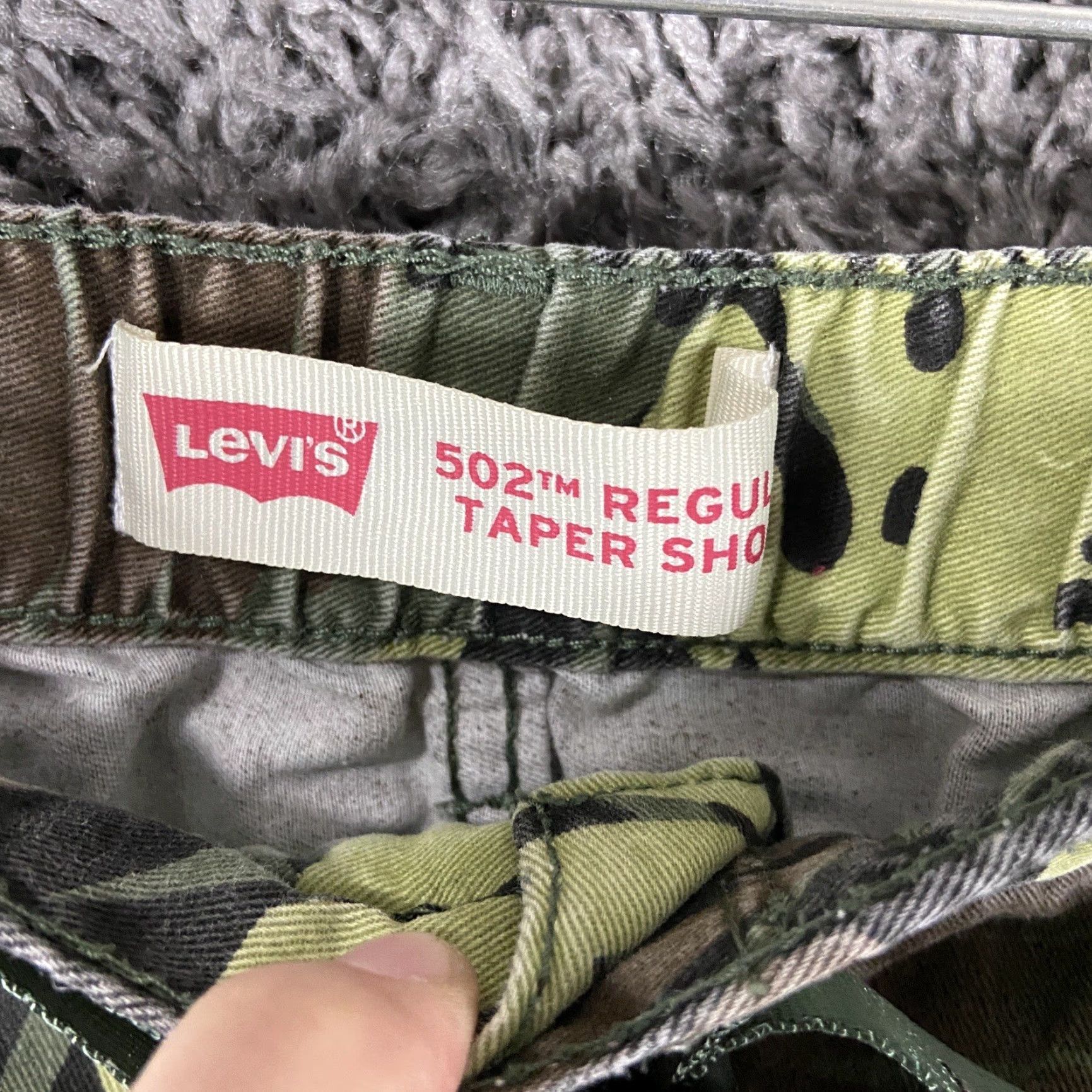 Levi's Levi's Cargo Shorts Men’s Green Palm Leaf 30 Men's Adult Regular Size Size US 30 / EU 46 - 5 Thumbnail