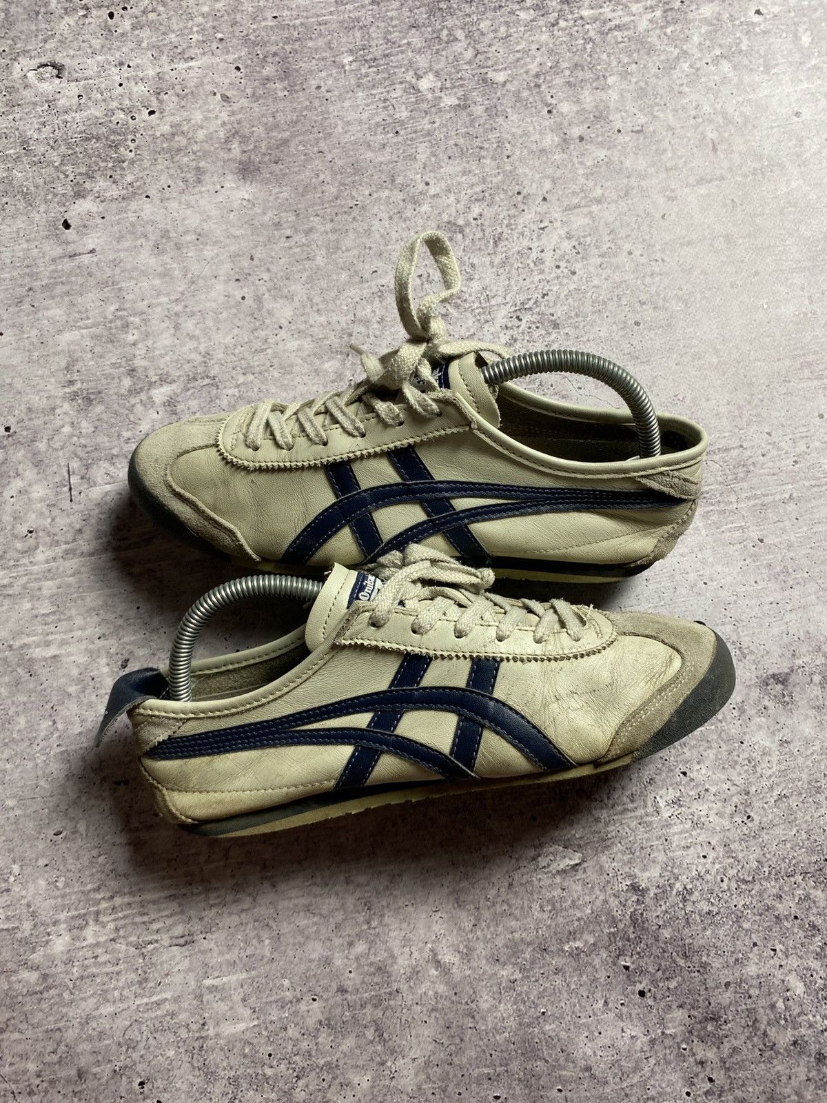 Asics Asics Onitsuka Tiger Vintage Sneakers Size US 6 / EU 39 - 4 Thumbnail