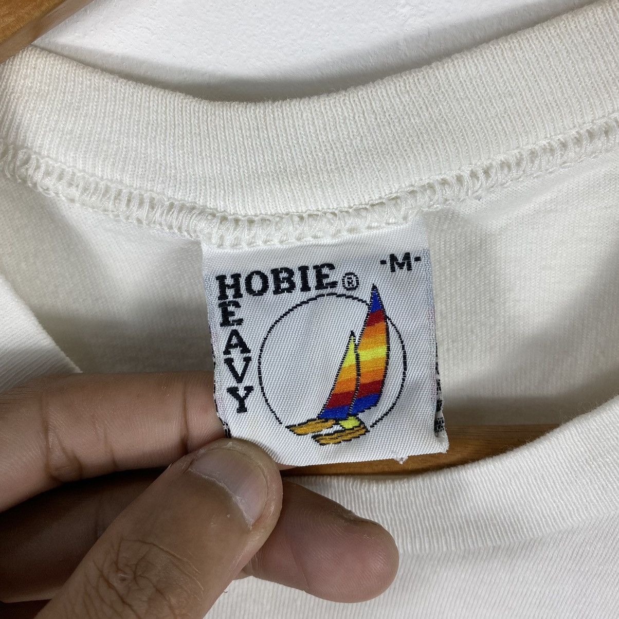 Vintage Vintage 80's HOBIE Nik Beat Gas A Go Go Art Graphic Surf Tee Size US M / EU 48-50 / 2 - 10 Thumbnail