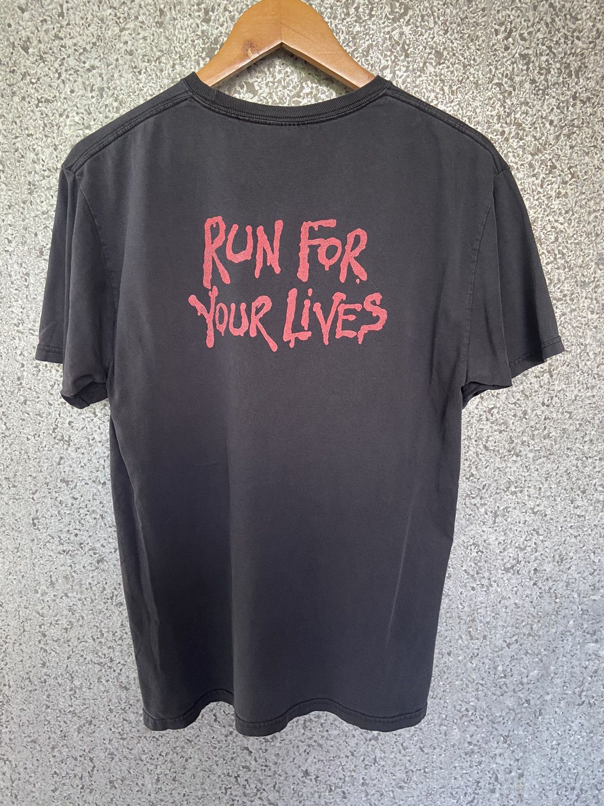 Band Tees 🔥 Vtg y2k Iron Maiden t shirt sun faded Size US M / EU 48-50 / 2 - 5 Thumbnail