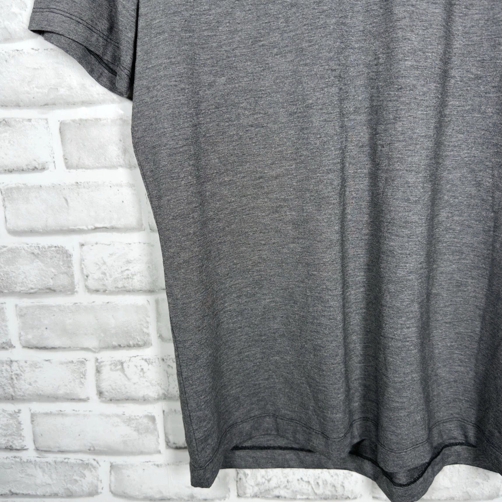 Lululemon Lululemon Athletic Polo Shirt Mens Size M Gray Polyester Blend Size US M / EU 48-50 / 2 - 3 Thumbnail